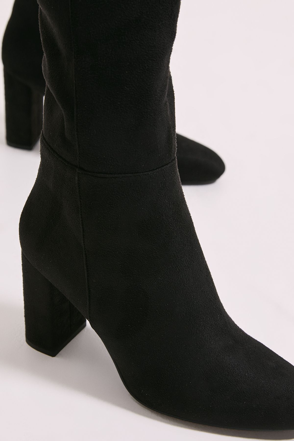 Dorothy Perkins Liliana Almond Toe High Block Heel Knee Boots Natural Black image 4