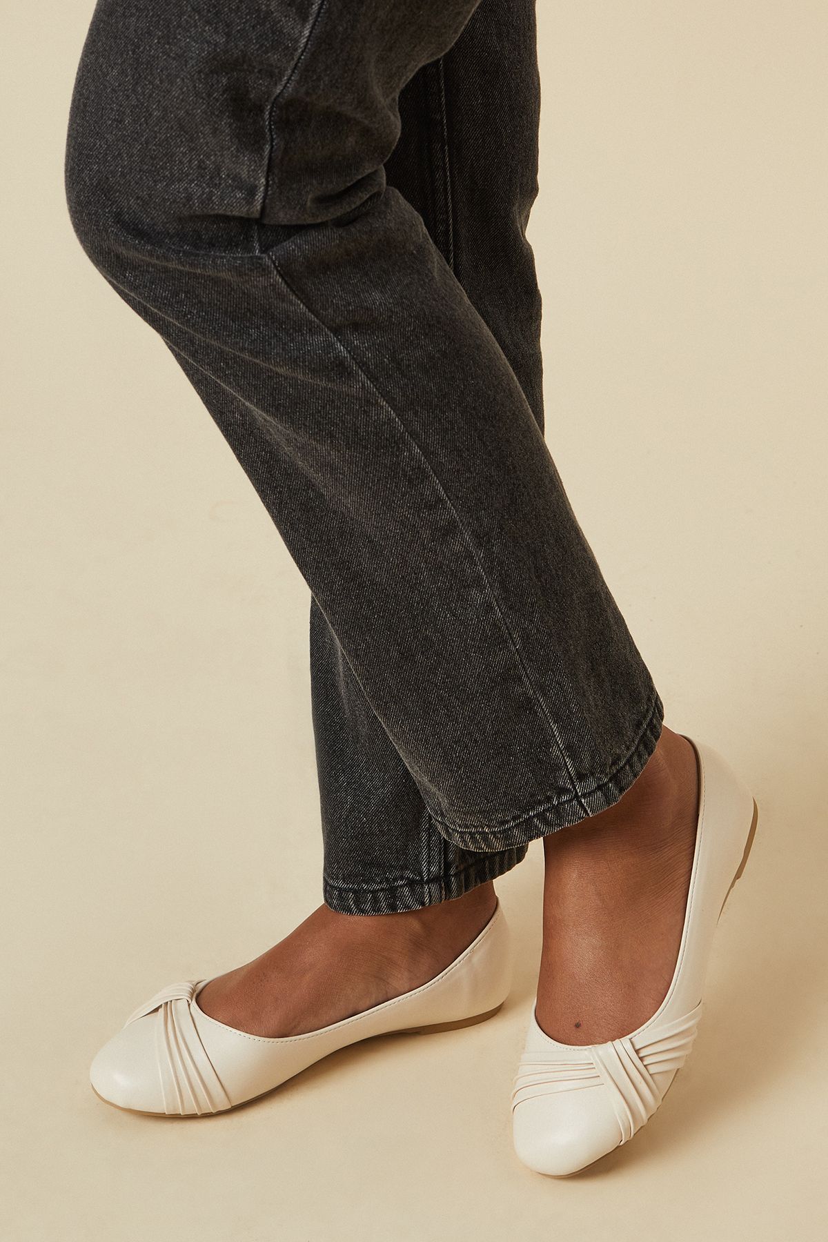 Dorothy Perkins Eliza Ruched Detail Flat Ballet Pumps Beige image 1