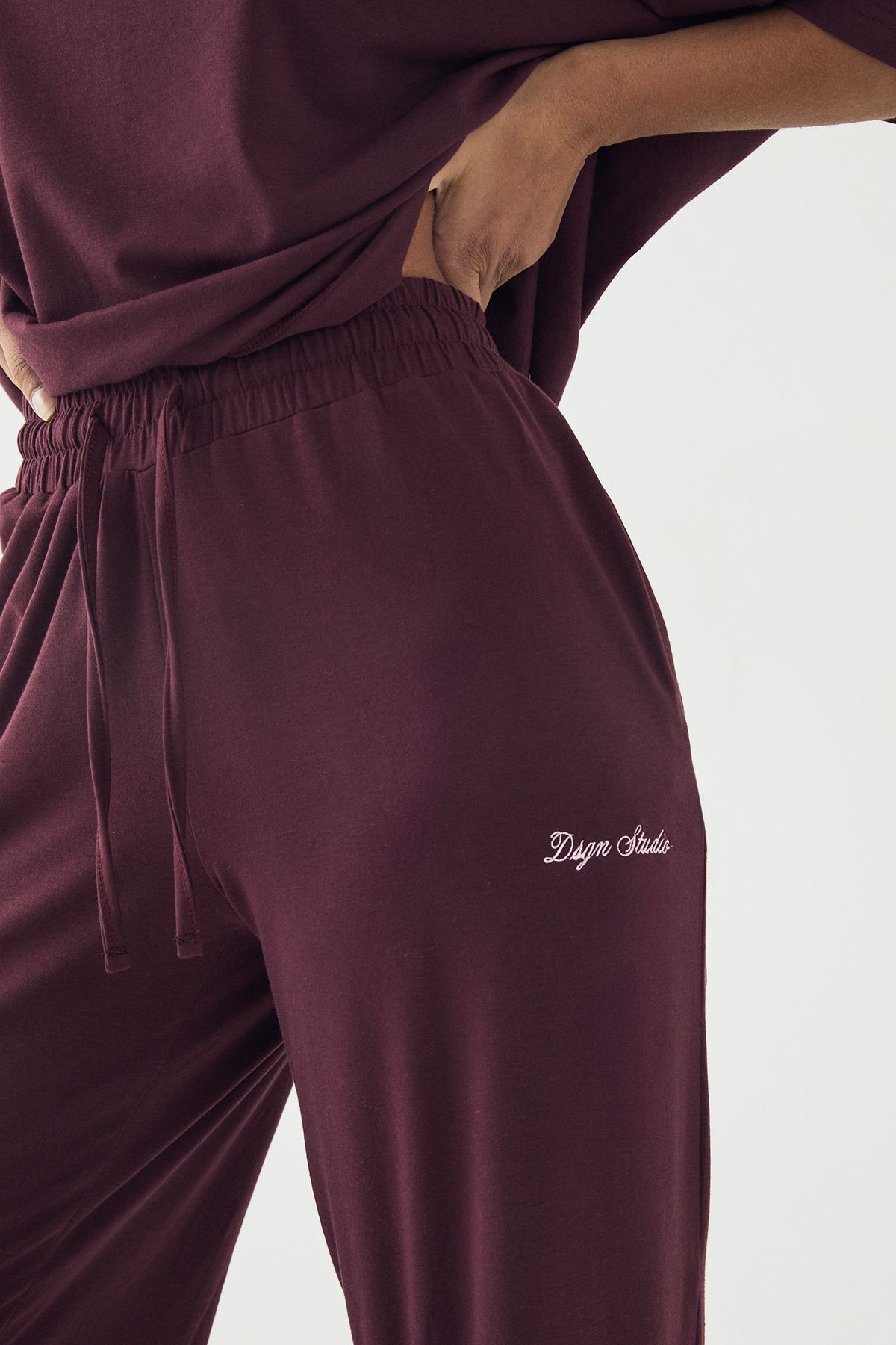 DSGN Studio DSGN Studio Lounge Supersoft Wide Leg Trouser Burgundy image 4