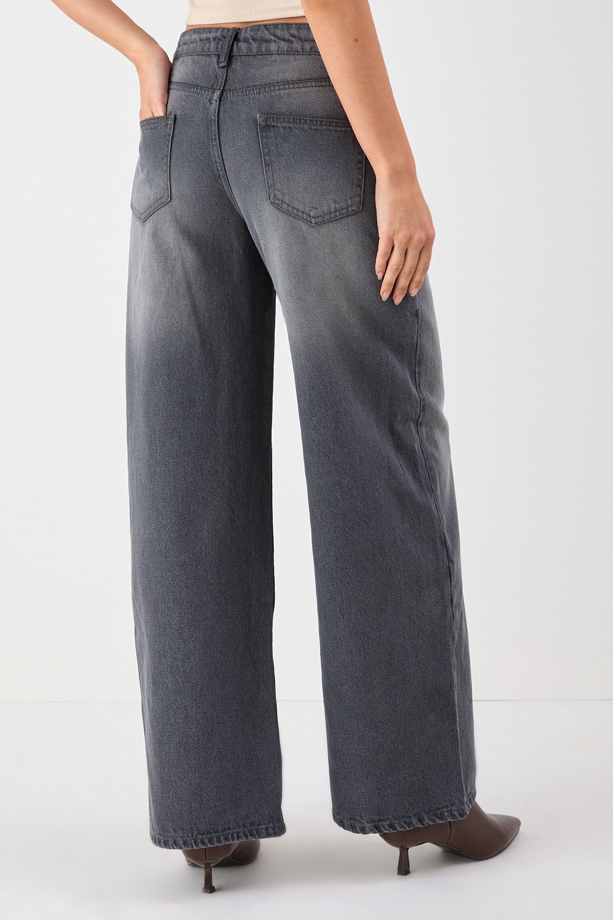 MissPap Asymmetric Waist Denim Wide Leg Jean Light Wash image 4