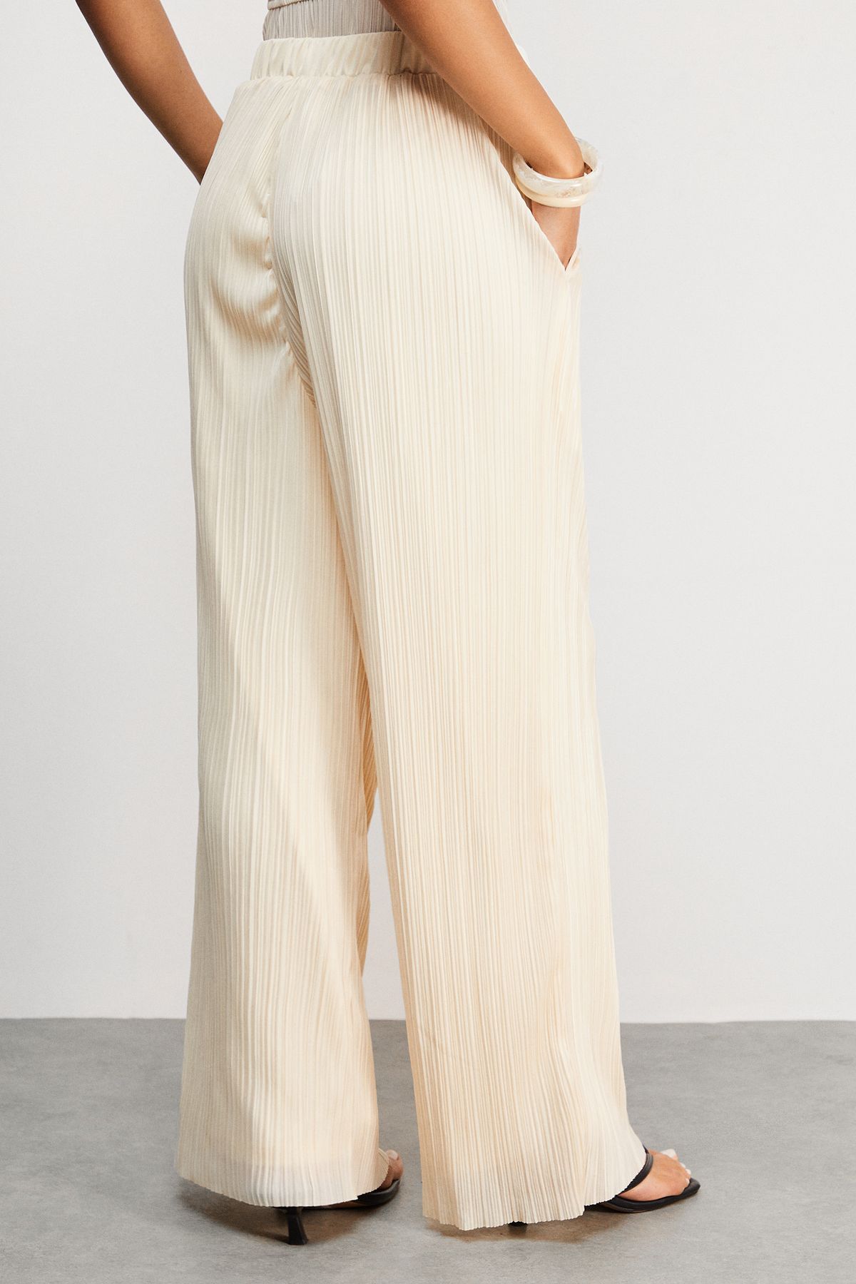 Warehouse Plisse High Waisted Wide Leg Trousers Cream image 3