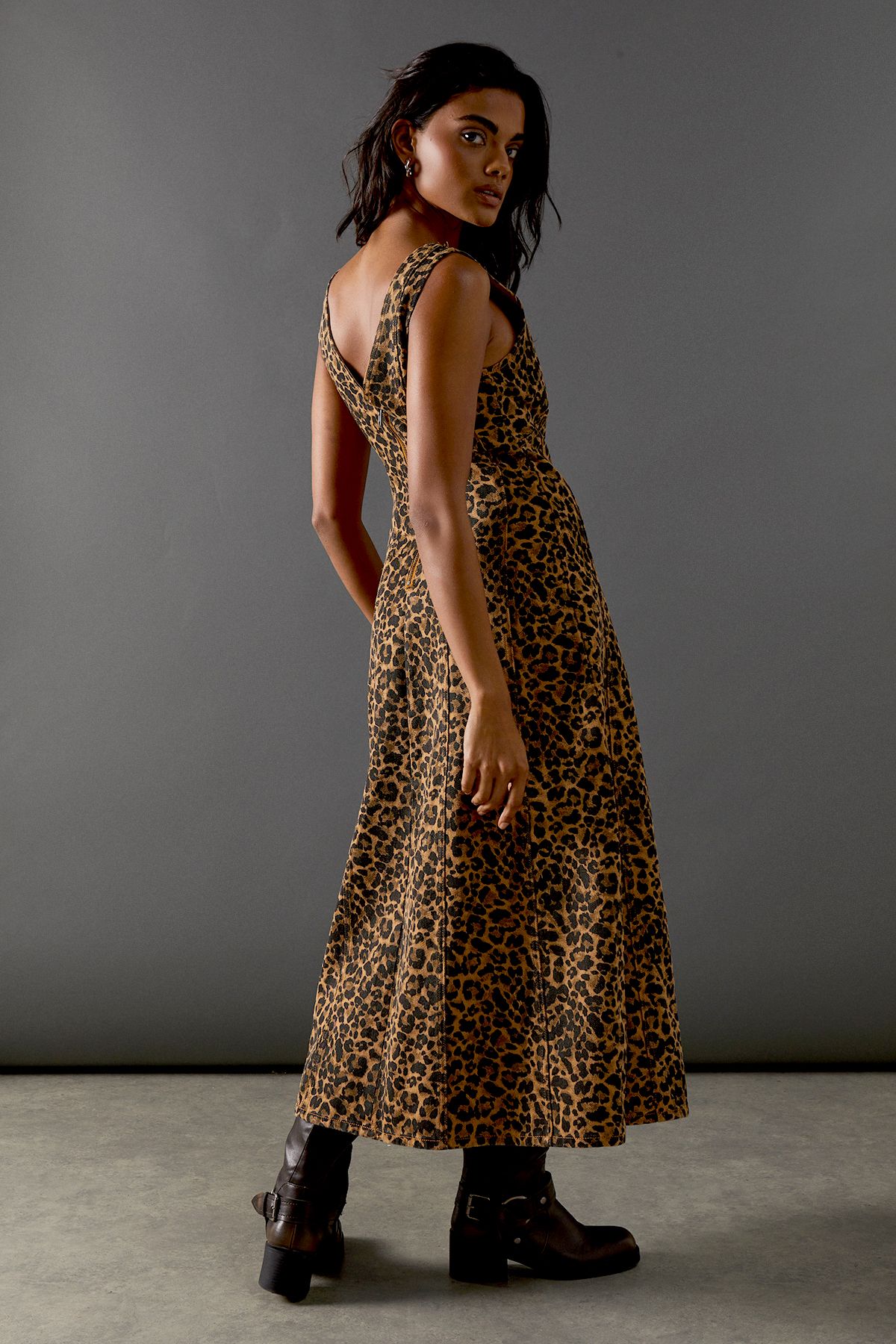 Warehouse Animal Denim Seam Detail Sleeveless Midi Dress Animal image 3