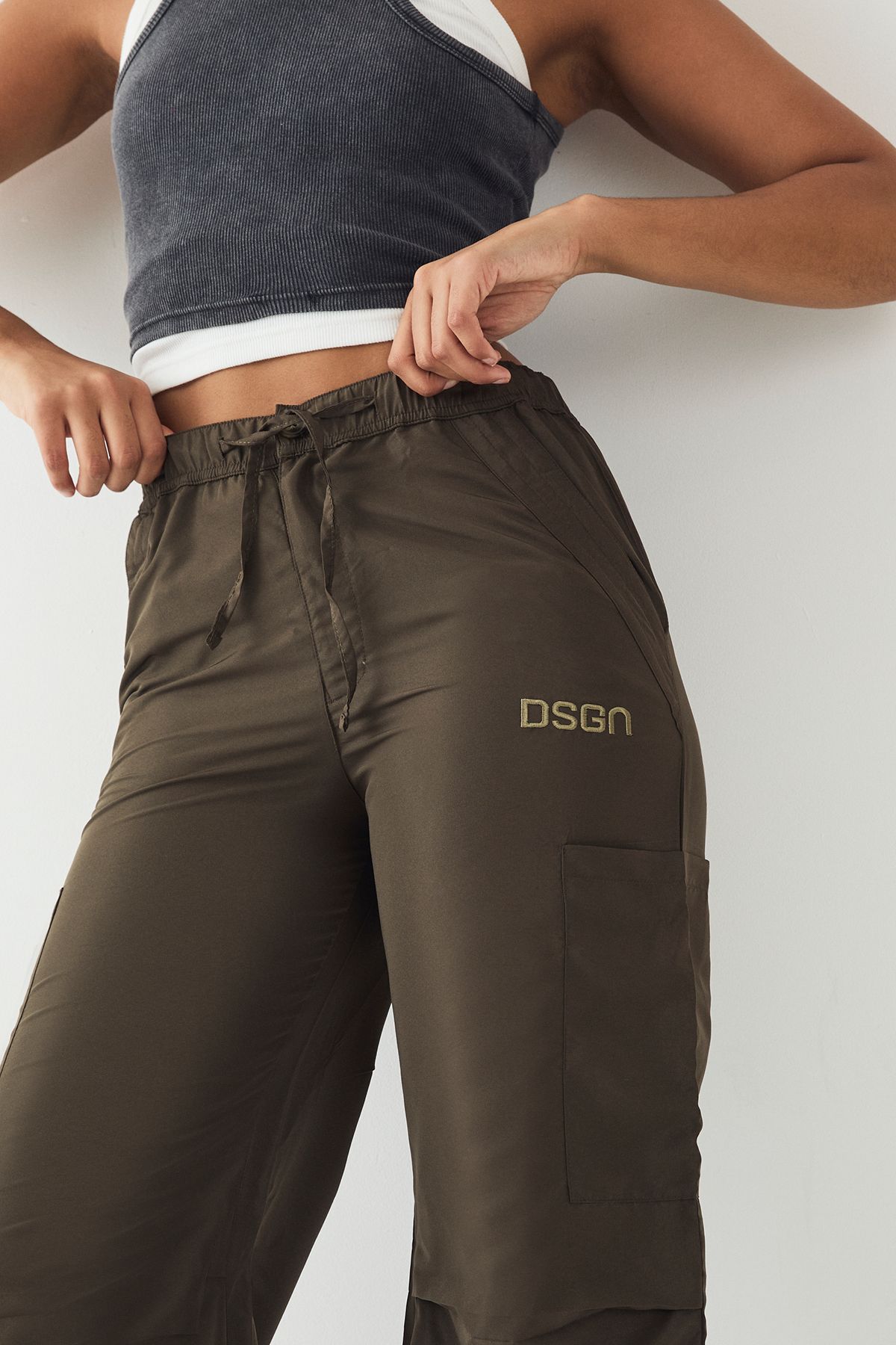 DSGN Studio DSGN Studio Oversized Wide Leg Cargo Trouser Khaki image 4
