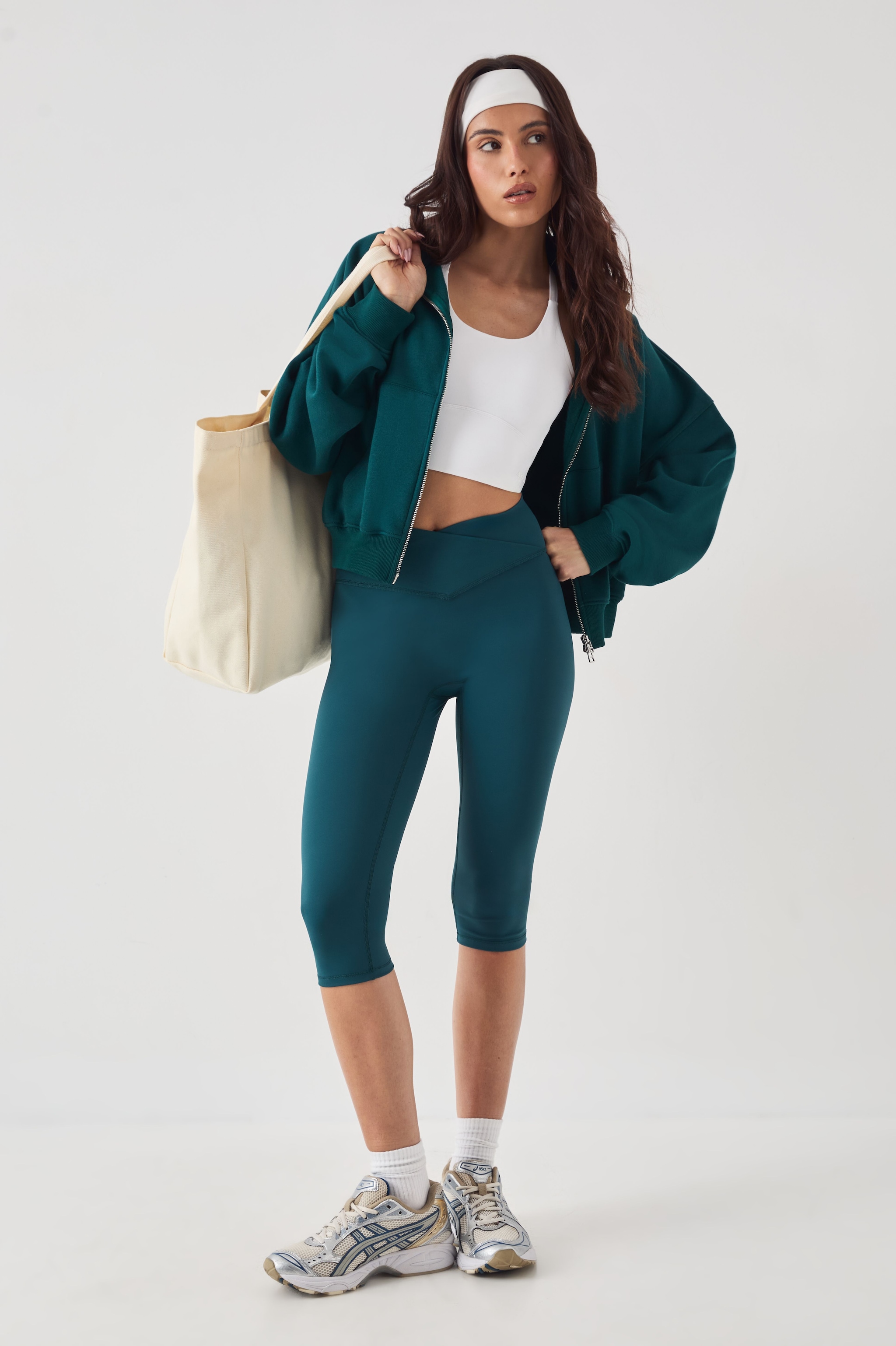 DSGN Studio DSGN Studio Sculpt Wrap Waist Capri Legging Pine