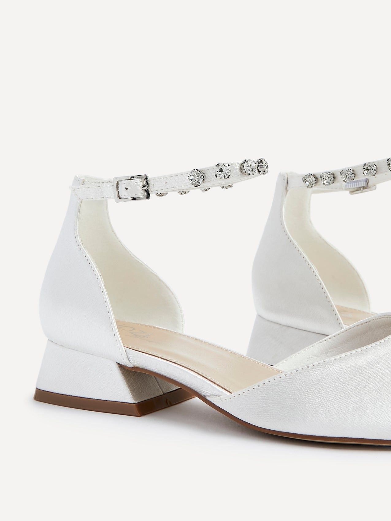 Linzi Everlasting Wide Fit Ivory Satin Low Block Court Heel image 4