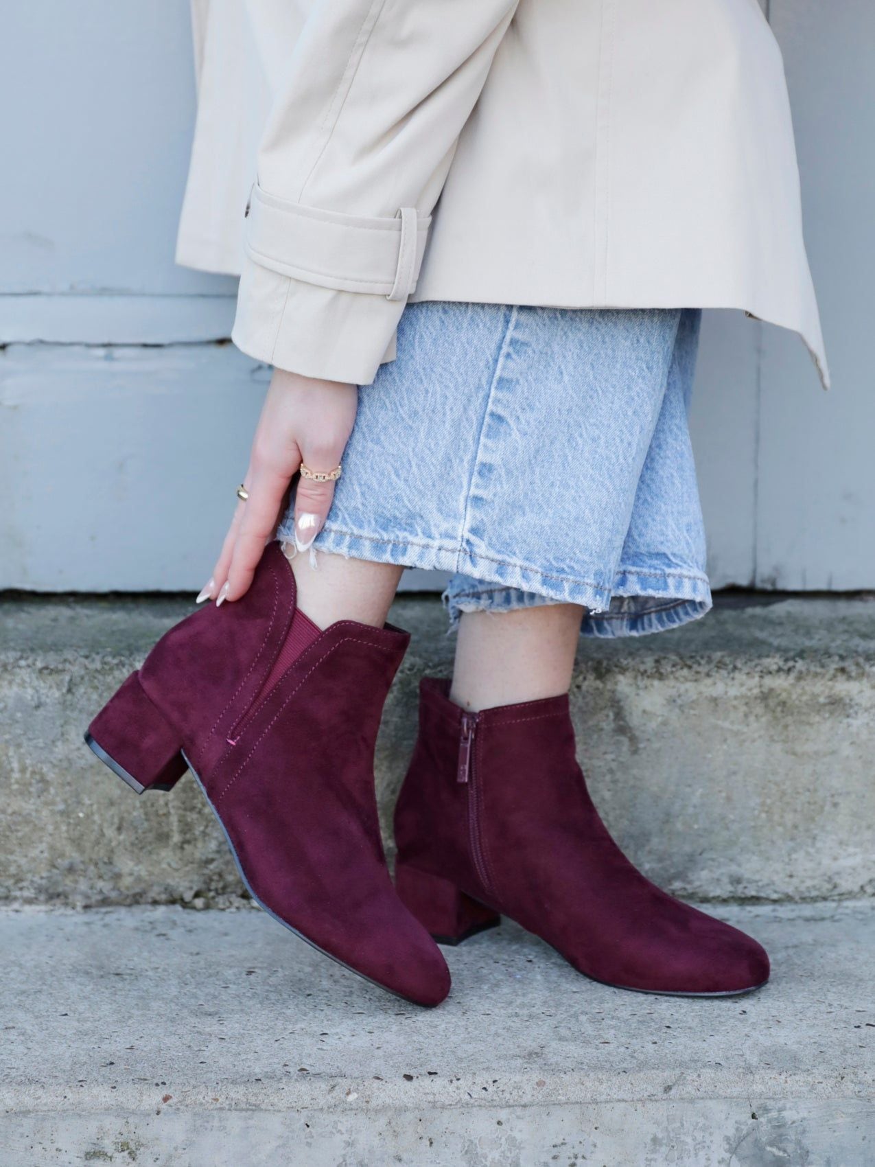 Linzi Manor Burgundy Faux Suede Block Heeled Ankle Boot image 2