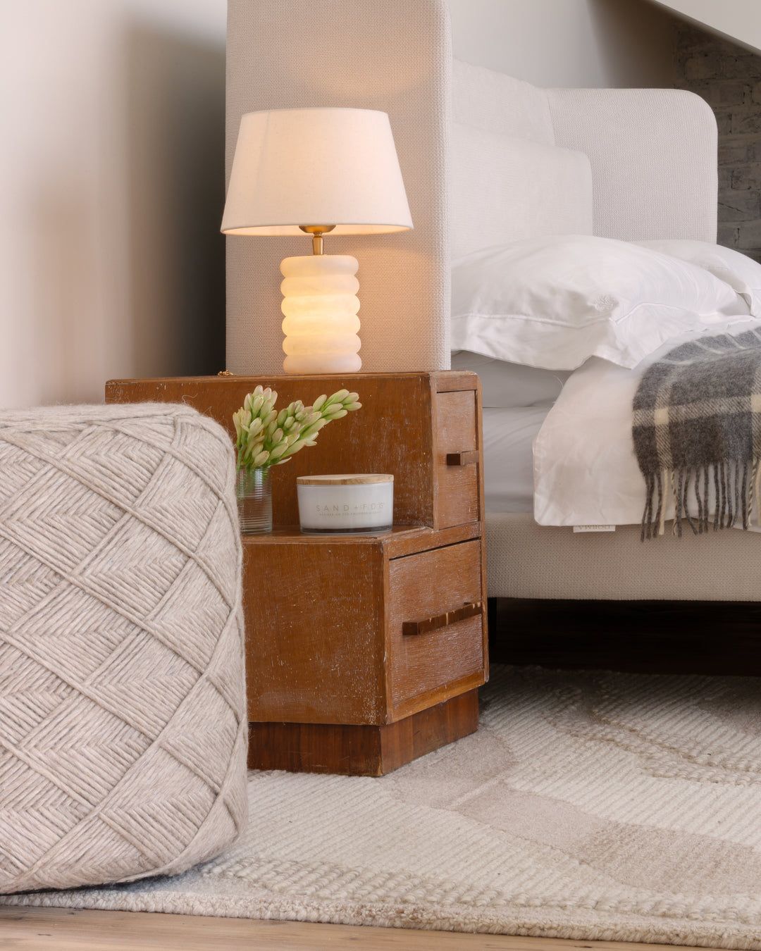 Industville Mere Hand Tufted Wool Rug  -  Ivory & Beige image 2