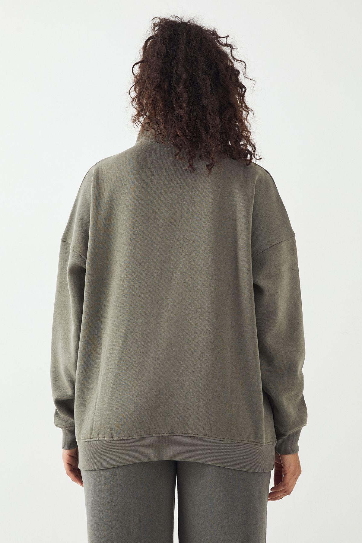 DSGN Studio DSGN Studio Applique Oversized Half Zip Sweatshirt Khaki image 2