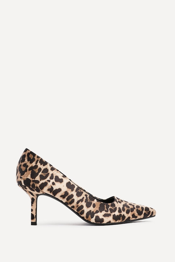 Linzi Aim Wide Fit Leopard Satin Classic Court Heel