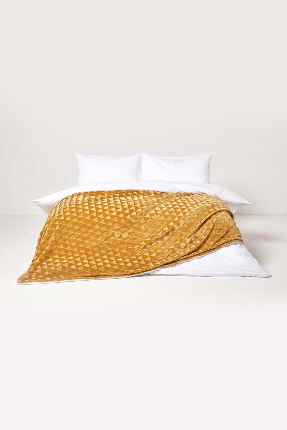 Homescapes Geometric Triangle Velvet Throw image 3