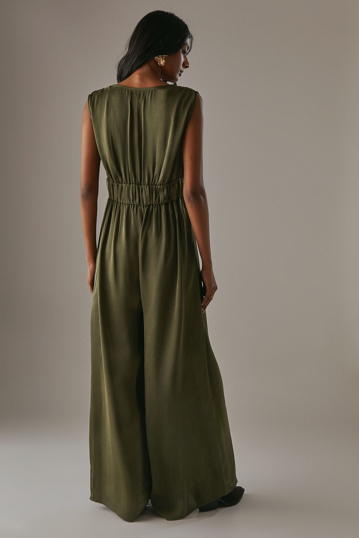 Warehouse Crinkle Satin Plunge Neck Tie Detail Jumpsuit Khaki image 3