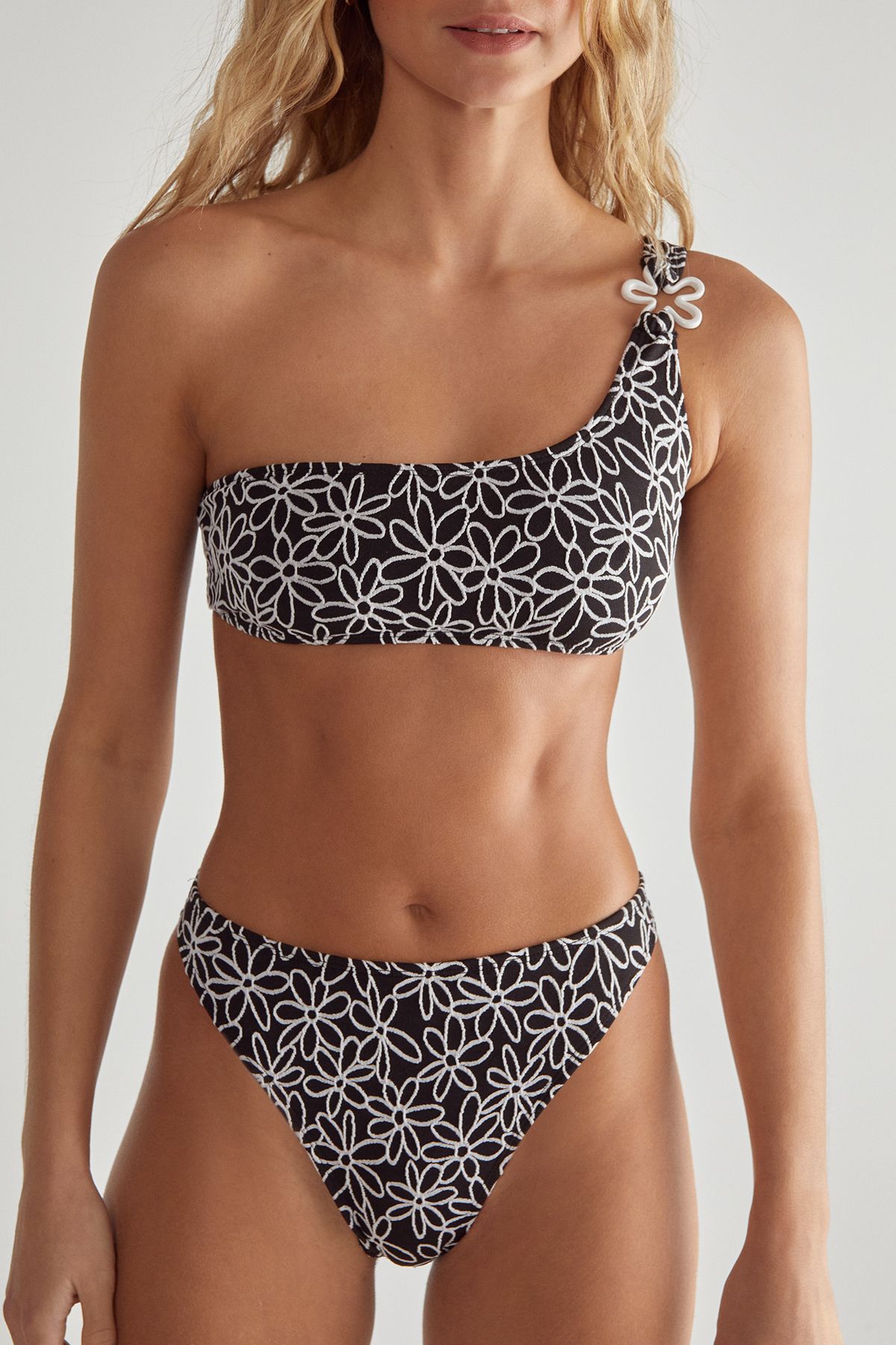 NastyGal Floral Textured One Shoulder Bikini Set Black image 2