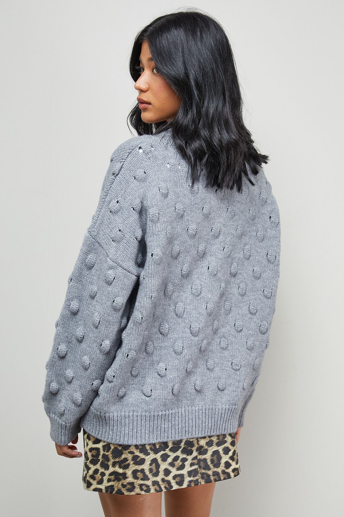 Warehouse Bubble Knit Slouchy V Neck Jumper Grey Marl image 3
