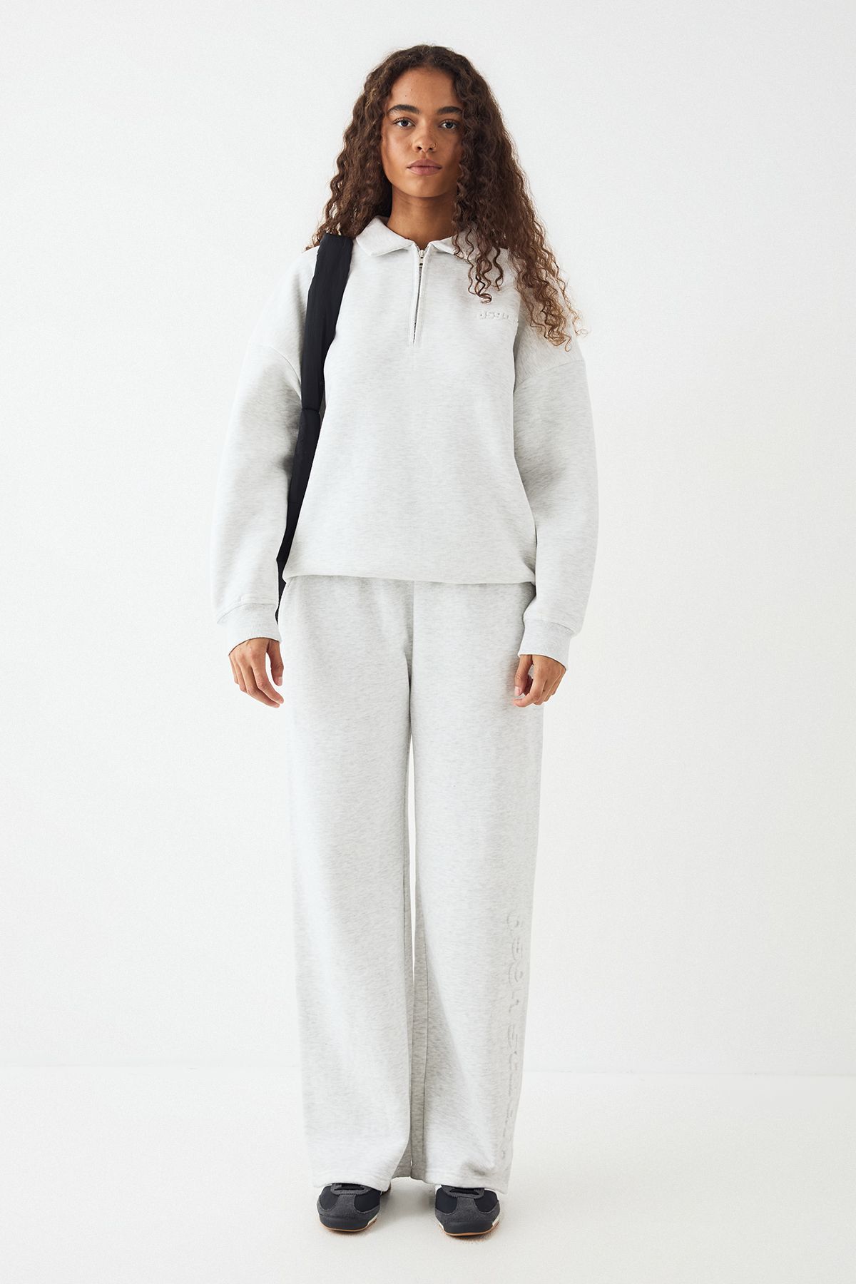 DSGN Studio DSGN Studio Embossed Wide Leg Jogger Ash Grey image 5