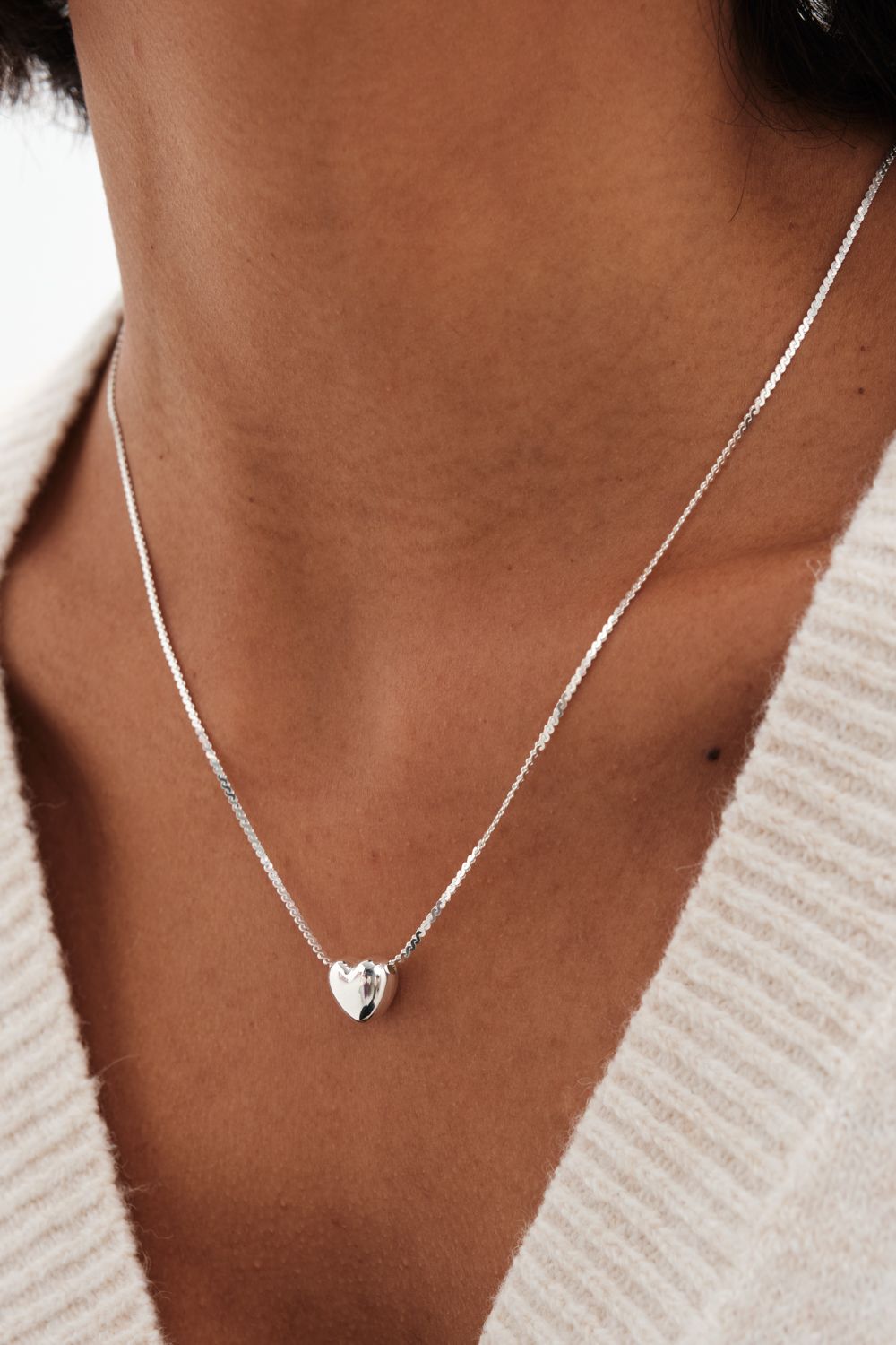 Simply Silver Simply Silver Sterling Silver 925 Puff Heart Threaded Chain Necklace image 4