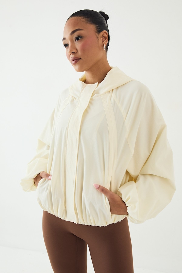 DSGN Studio DSGN Studio Balloon Hem Zip Through Jacket Cream