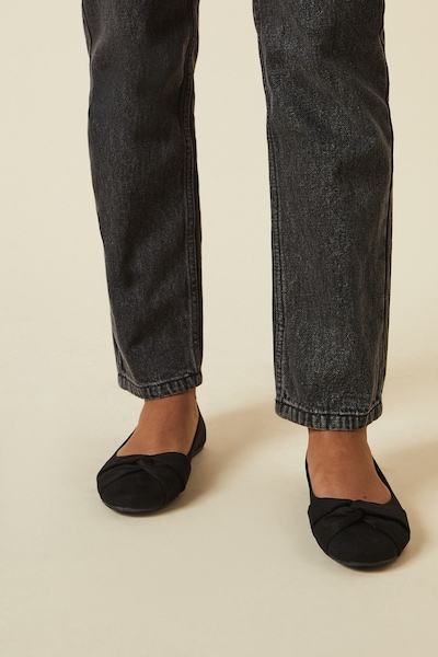 Dorothy Perkins Esme Wide Fit Twist Front Ballerinas Natural Black