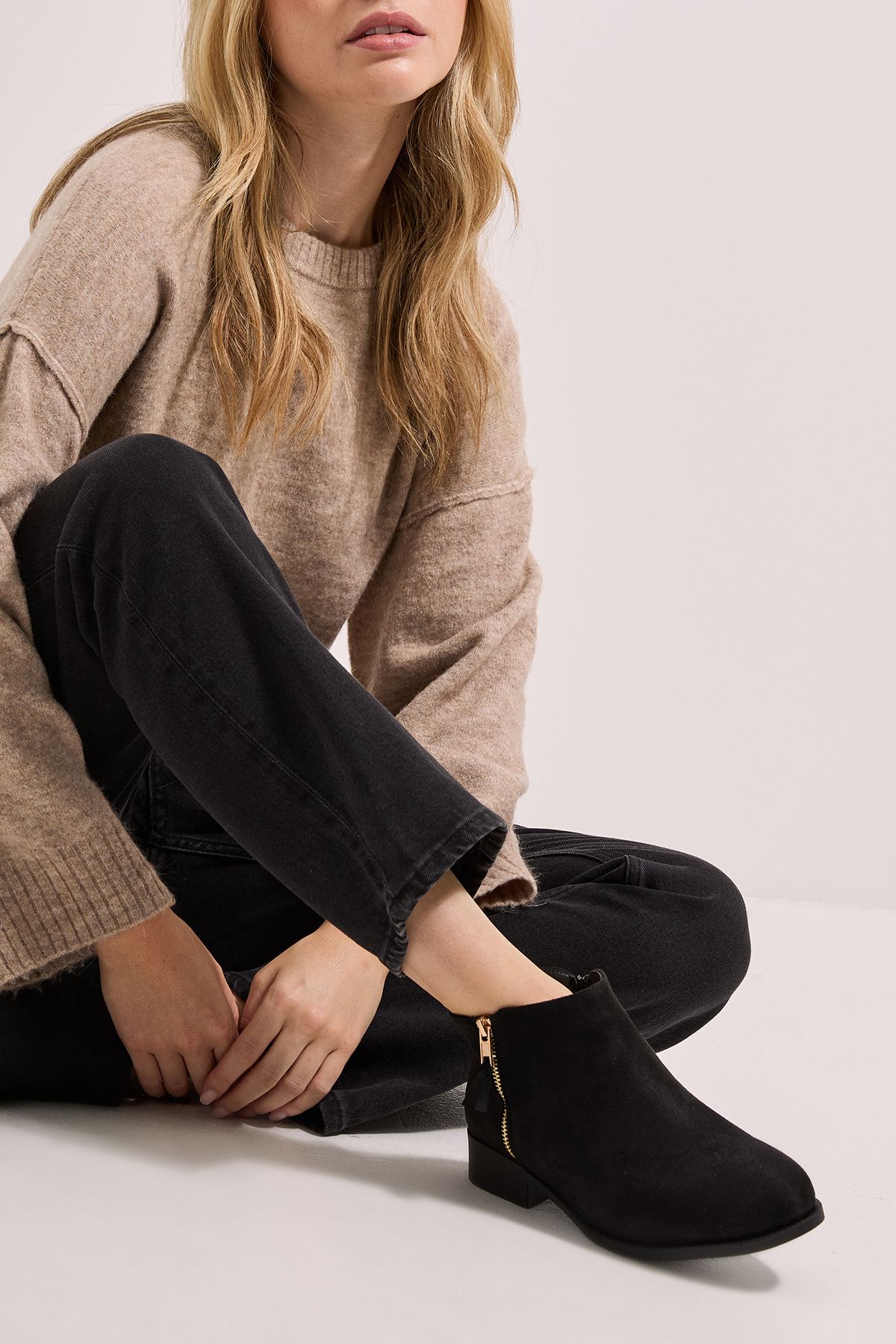 Dorothy Perkins Maddy Side Zip Flat Ankle Boots Natural Black image 2