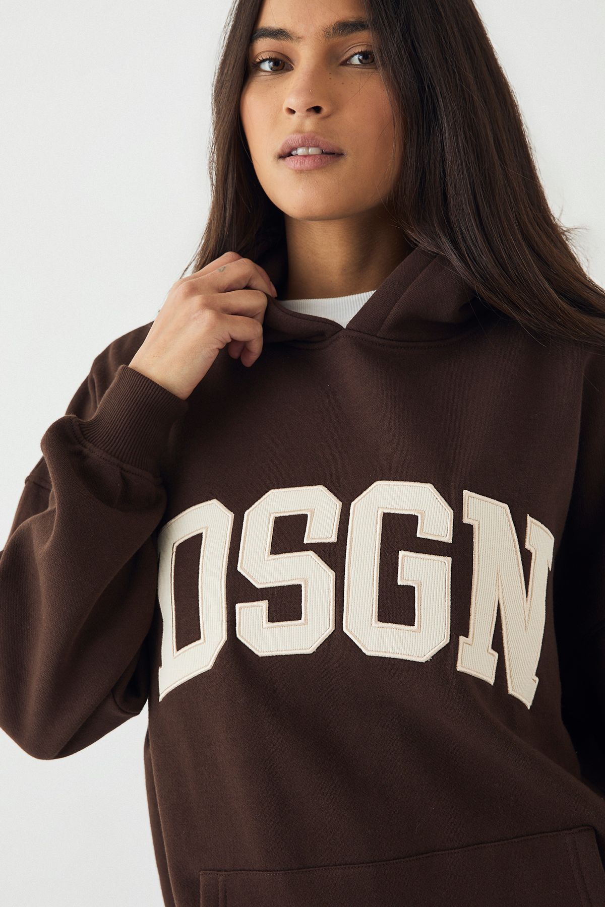 DSGN Studio DSGN Studio Cord Applique Oversized Hoodie Dark Chocolate image 4