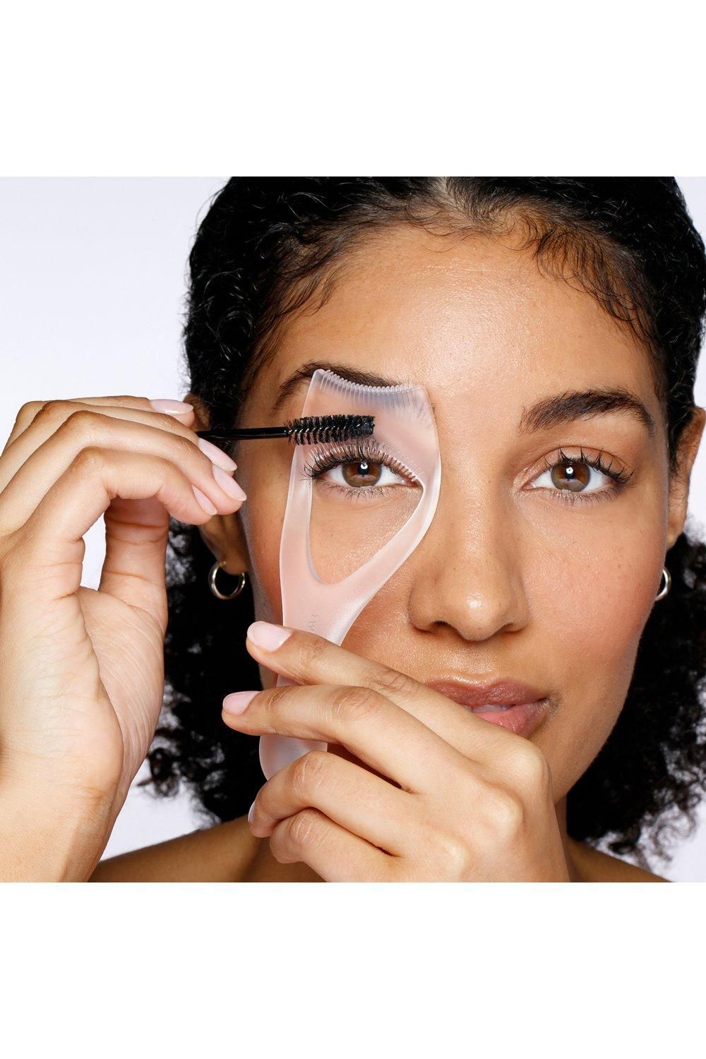 Tweezerman Lash Guard and Comb Multi image 5