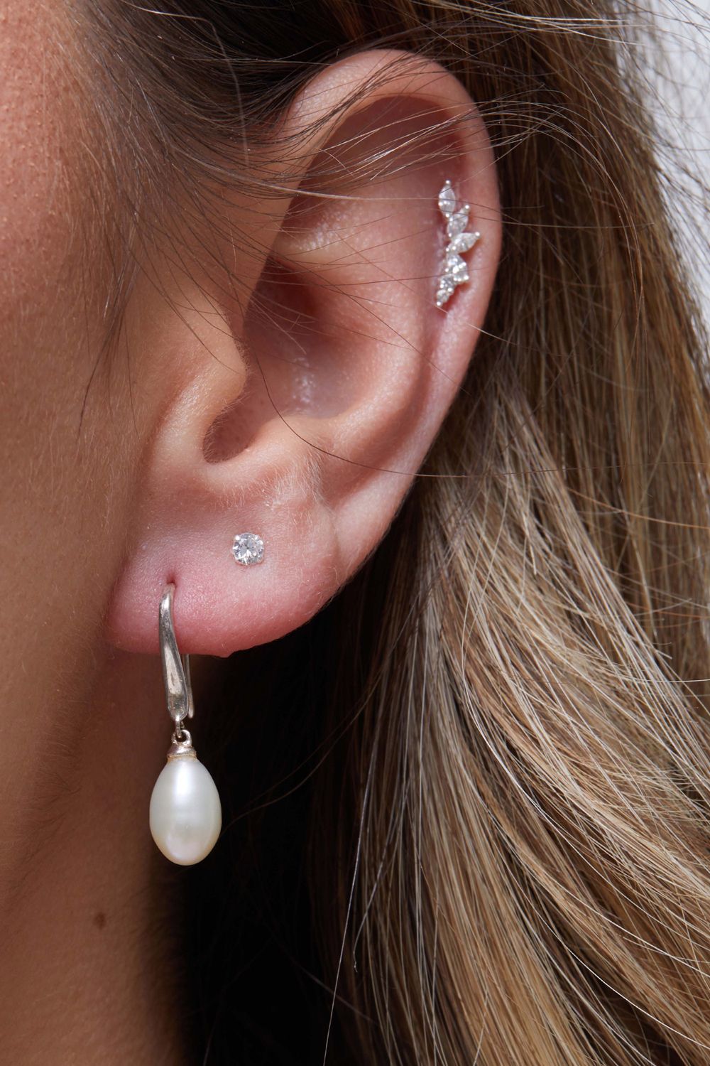 Simply Silver Sterling Silver 925 with Freshwater Pearl Sleek Drop Earrings image 2