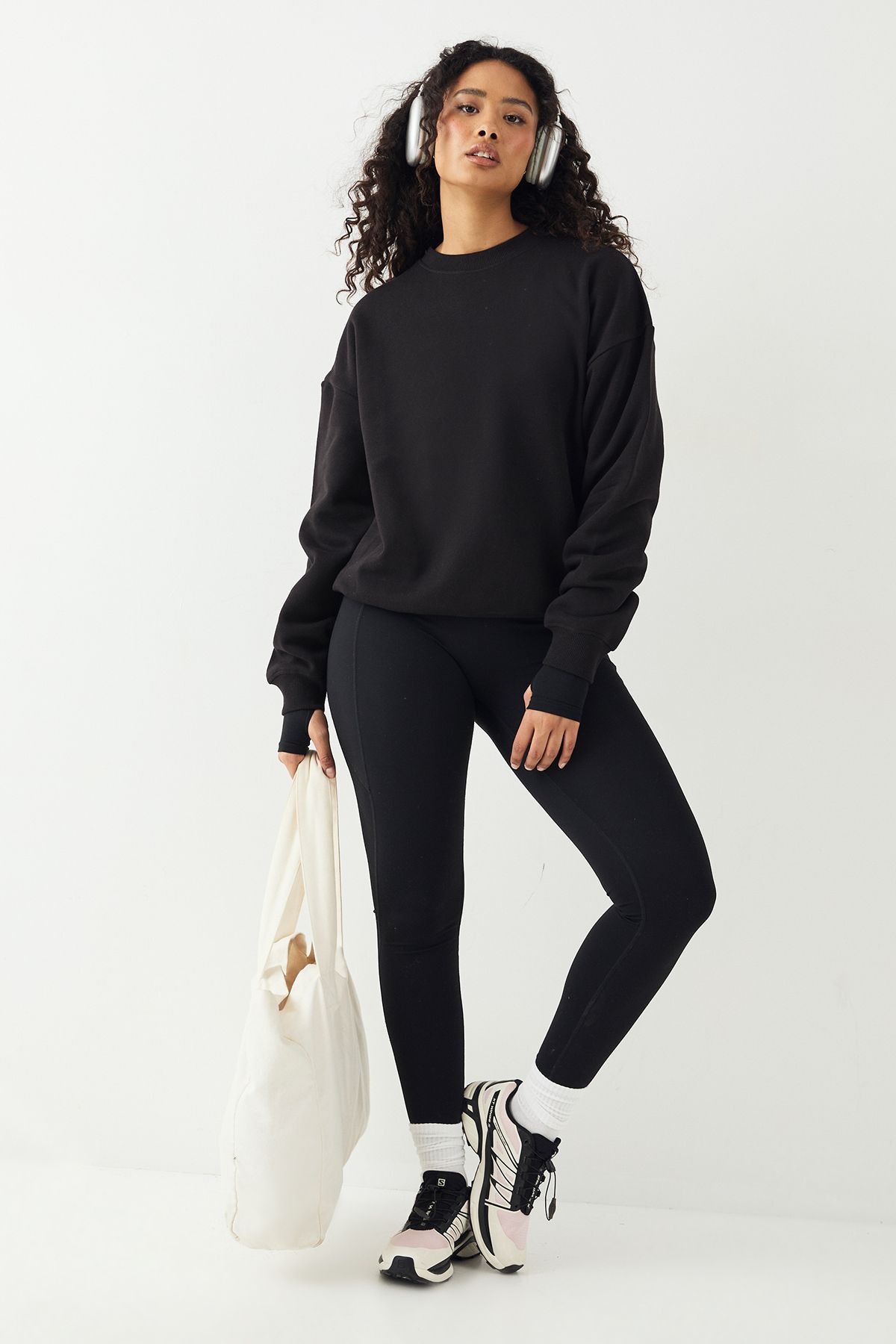 DSGN Studio DSGN Studio Crew Neck Oversized Sweatshirt Black image 3