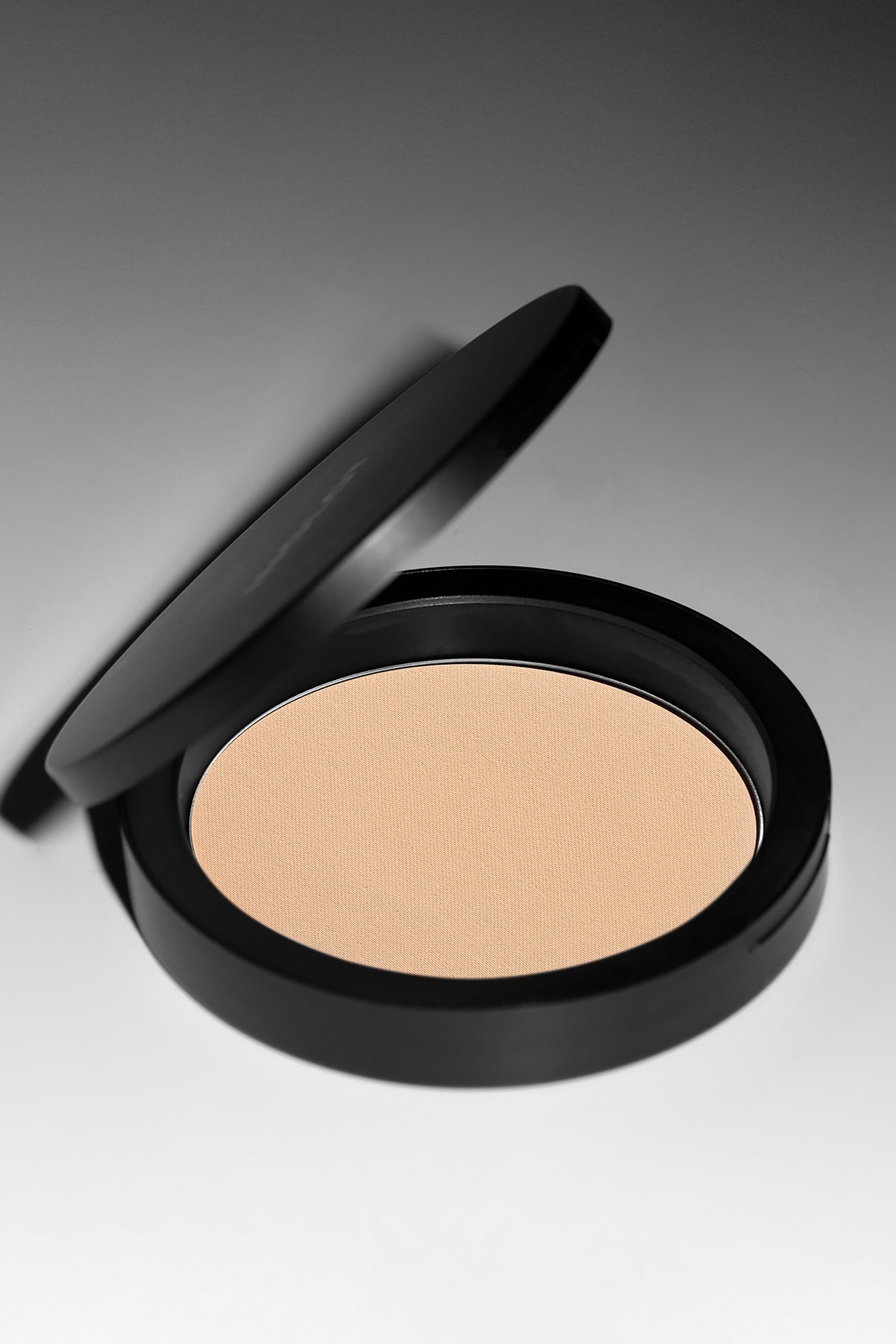 INGLOT Freedom System Satin Skin Pressed Powder image 4