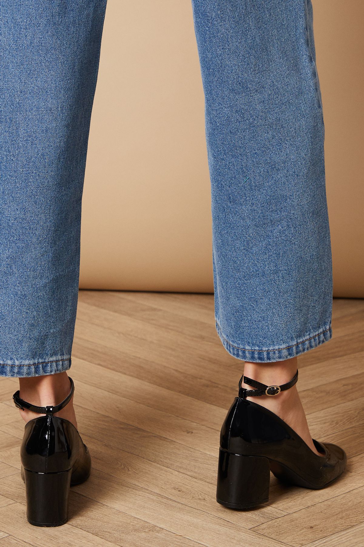 Oasis Venisha Medium Block Heel Ankle Strap Court Shoes True Black image 4