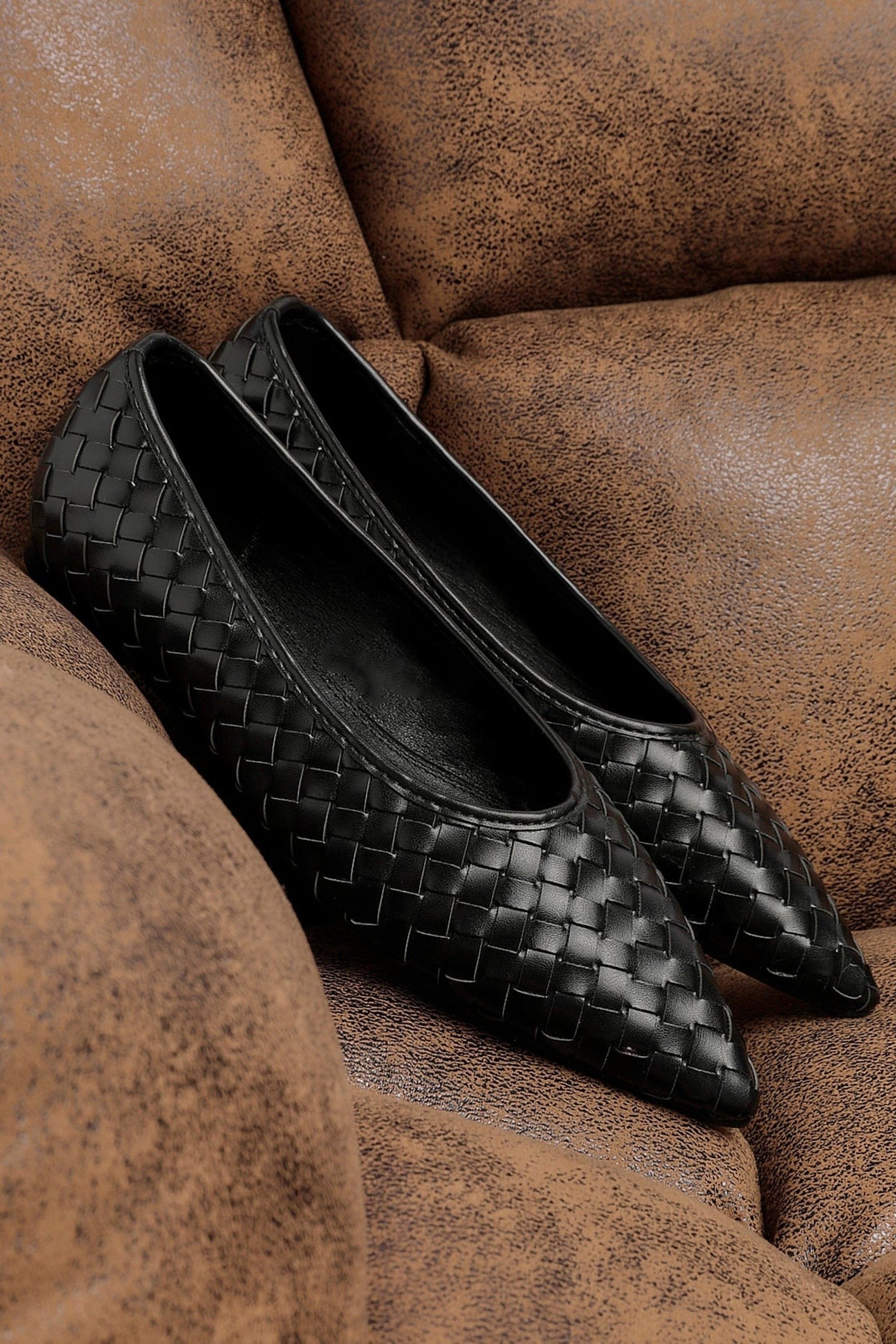 Linzi Talina Black Faux Leather Woven Pointed Toe Ballet Flats image 6