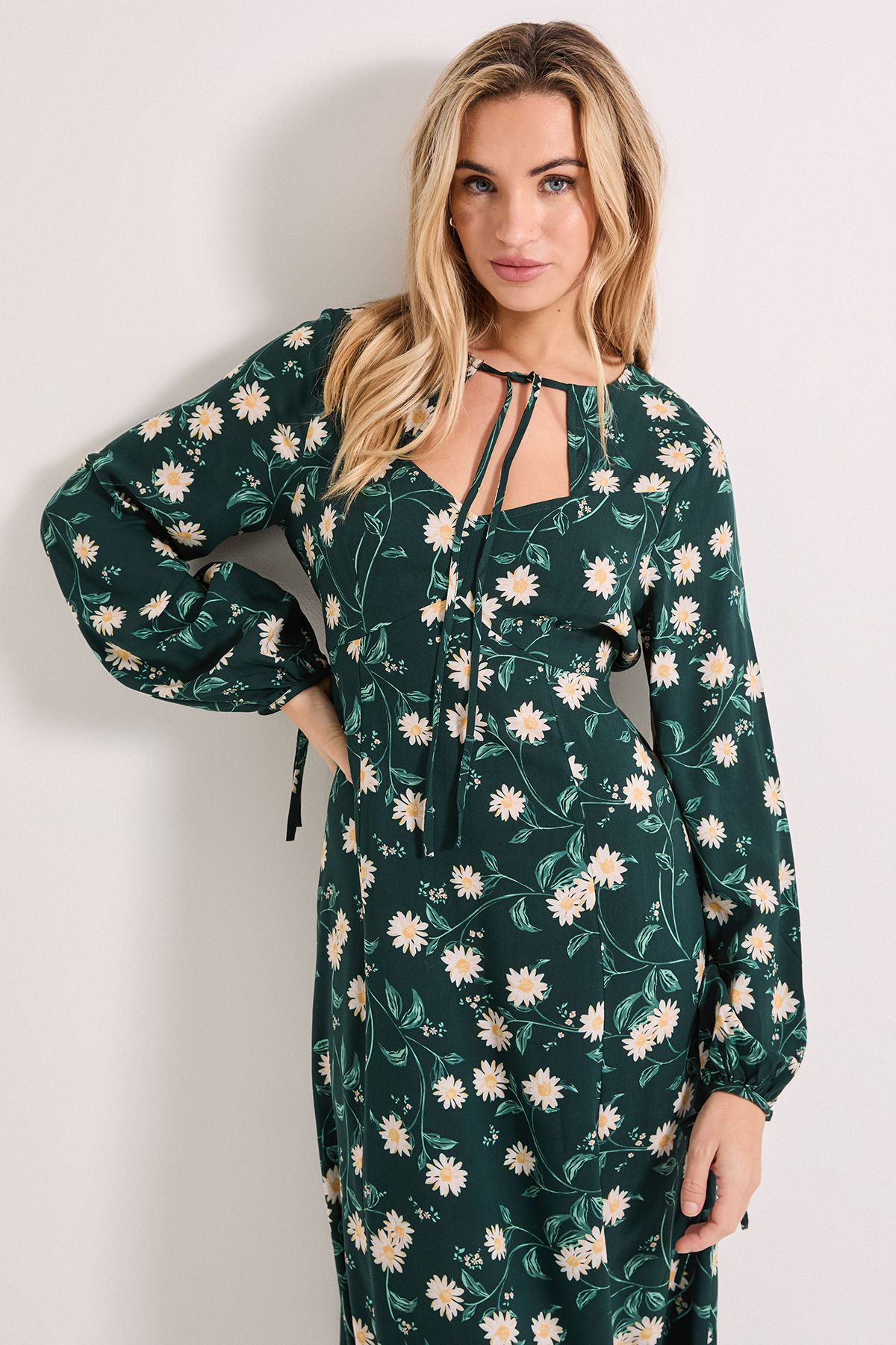 Dorothy Perkins Daisy Keyhole Tie Detail Midi Dress Black image 4