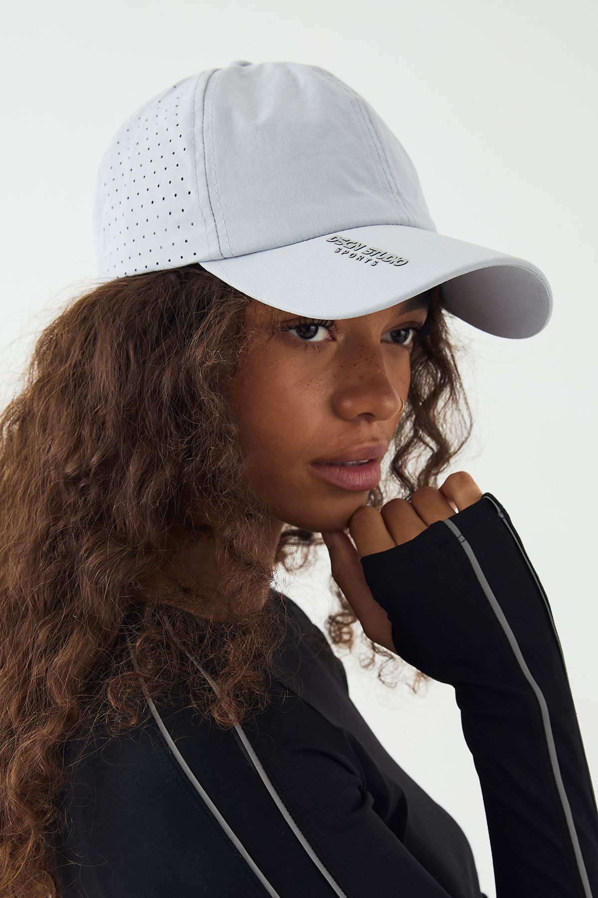 DSGN Studio DSGN Studio Reflective Runnng Cap Grey image 1
