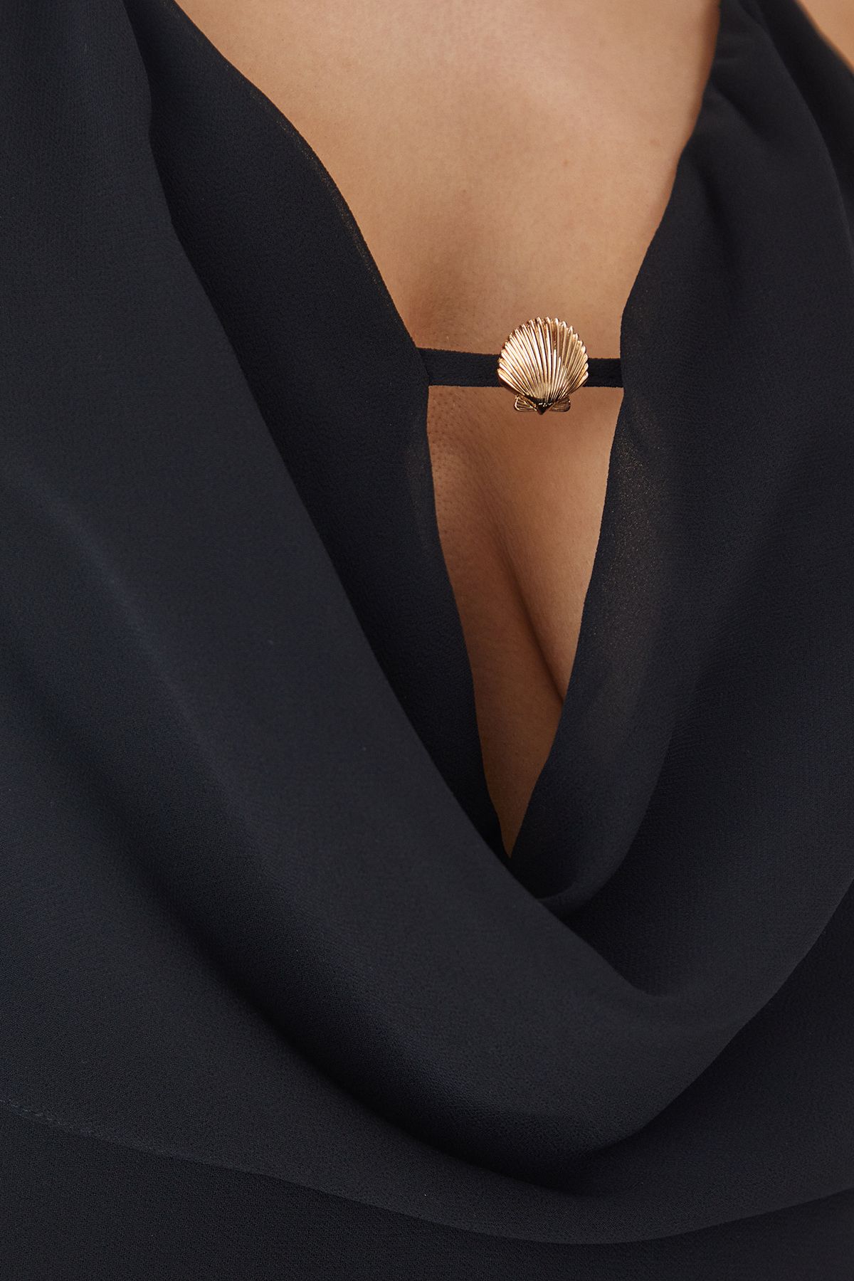 MissPap Shell Trim Pleated Hem Maxi Dress Black image 5