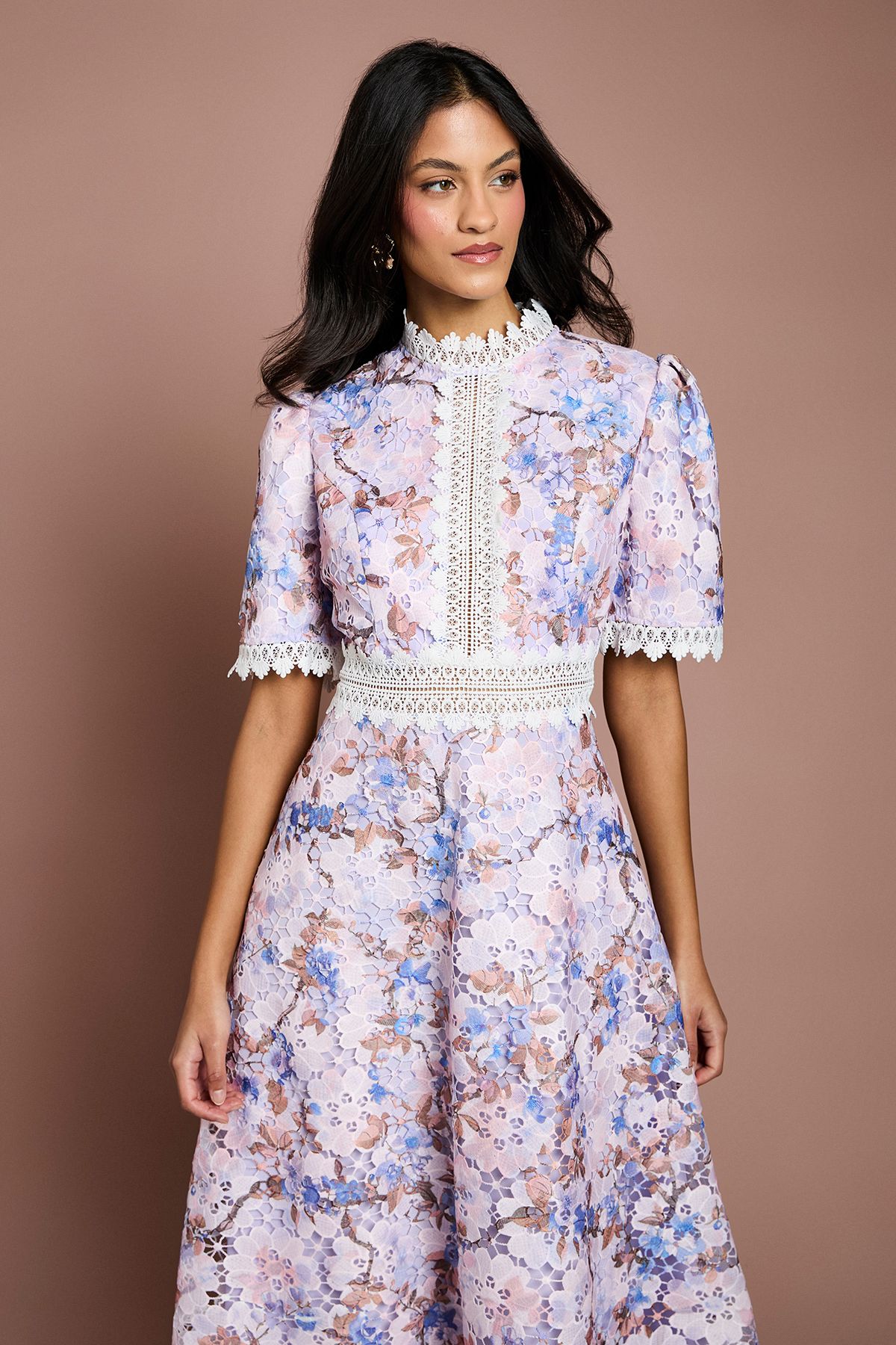 Coast Petite Printed Lace Short Sleeve Trim Detail Midi Dress Lilac image 2
