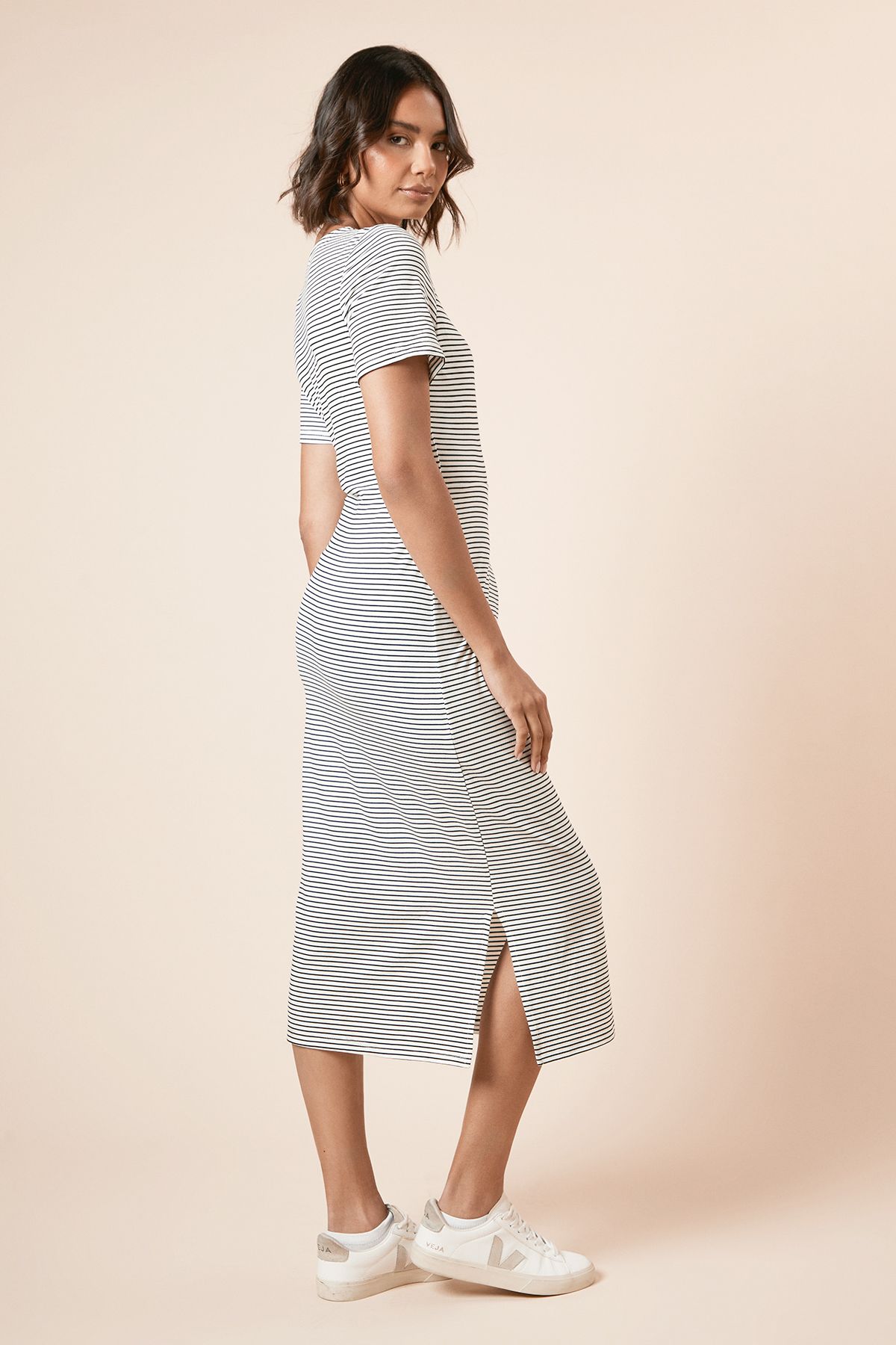 Dorothy Perkins Knot Detail Stripe T Shirt Dress Mono image 5