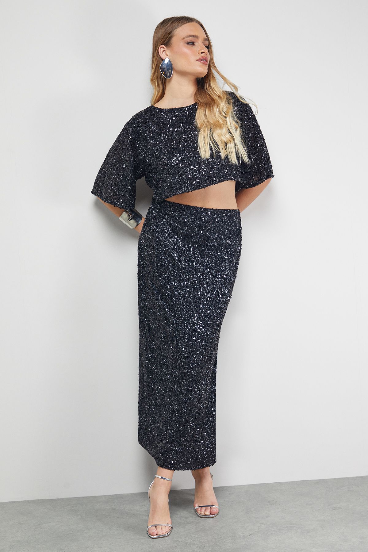Warehouse Tinsel Sequin Cropped Tshirt Co ord Black image 2