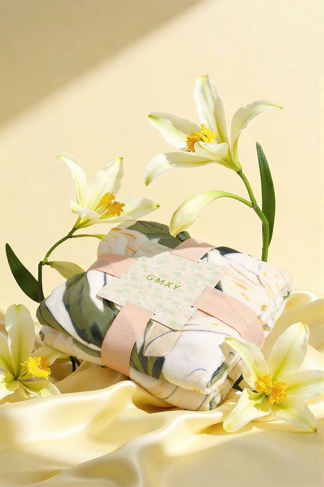 Living and Home Sunflower-Scented Spa Bath Gift Set image 2