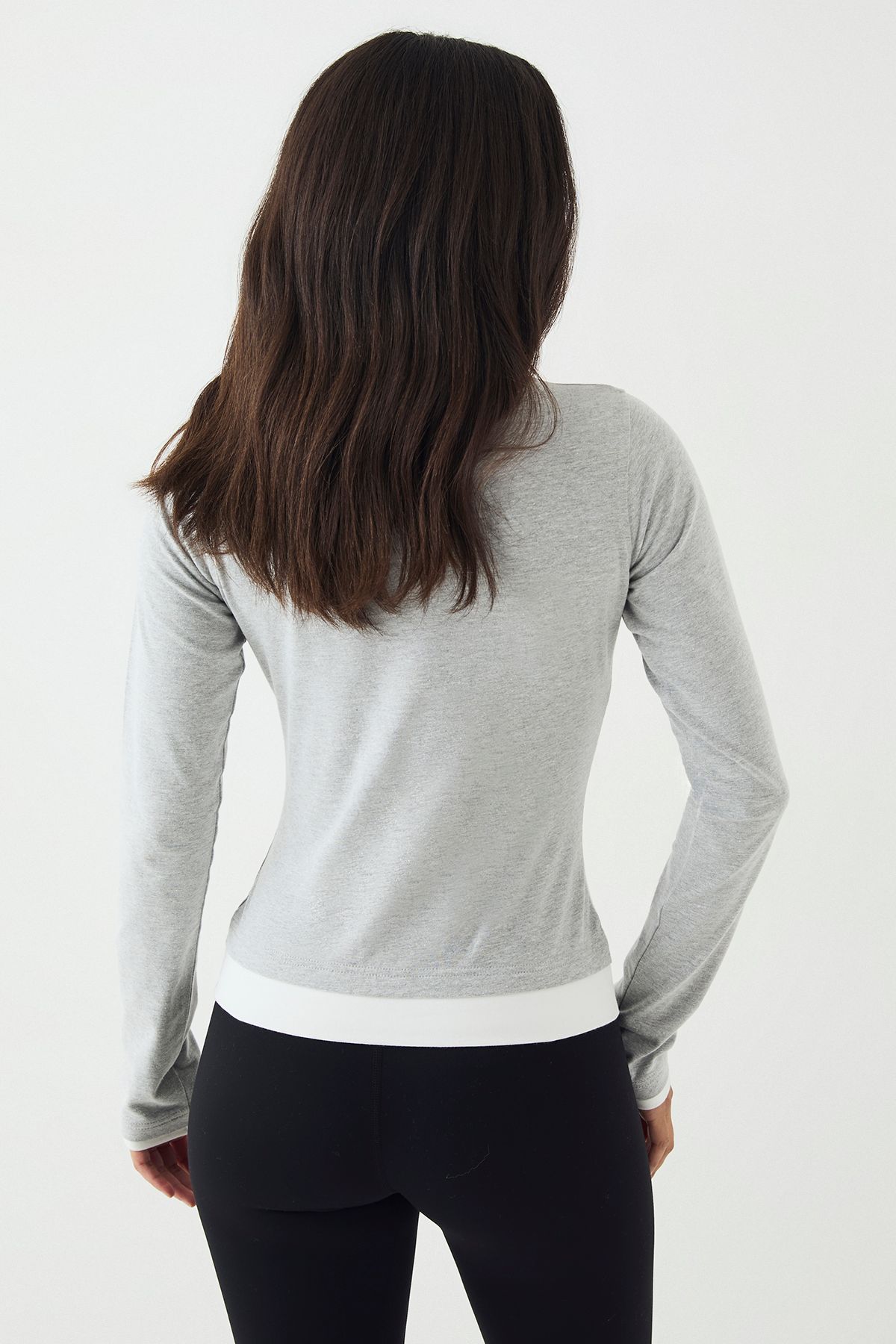 DSGN Studio DSGN Studio Contrast Button Detail Long Sleeve Top Grey Marl image 2