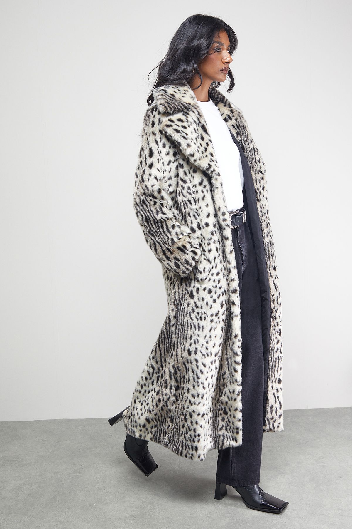 Warehouse Animal Maxi Collared Fur Coat Animal image 2