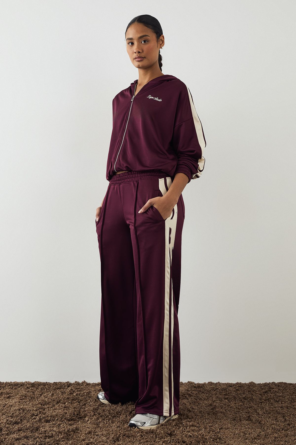 DSGN Studio DSGN Studio Tricot Zip Through Hoodie Burgundy image 3