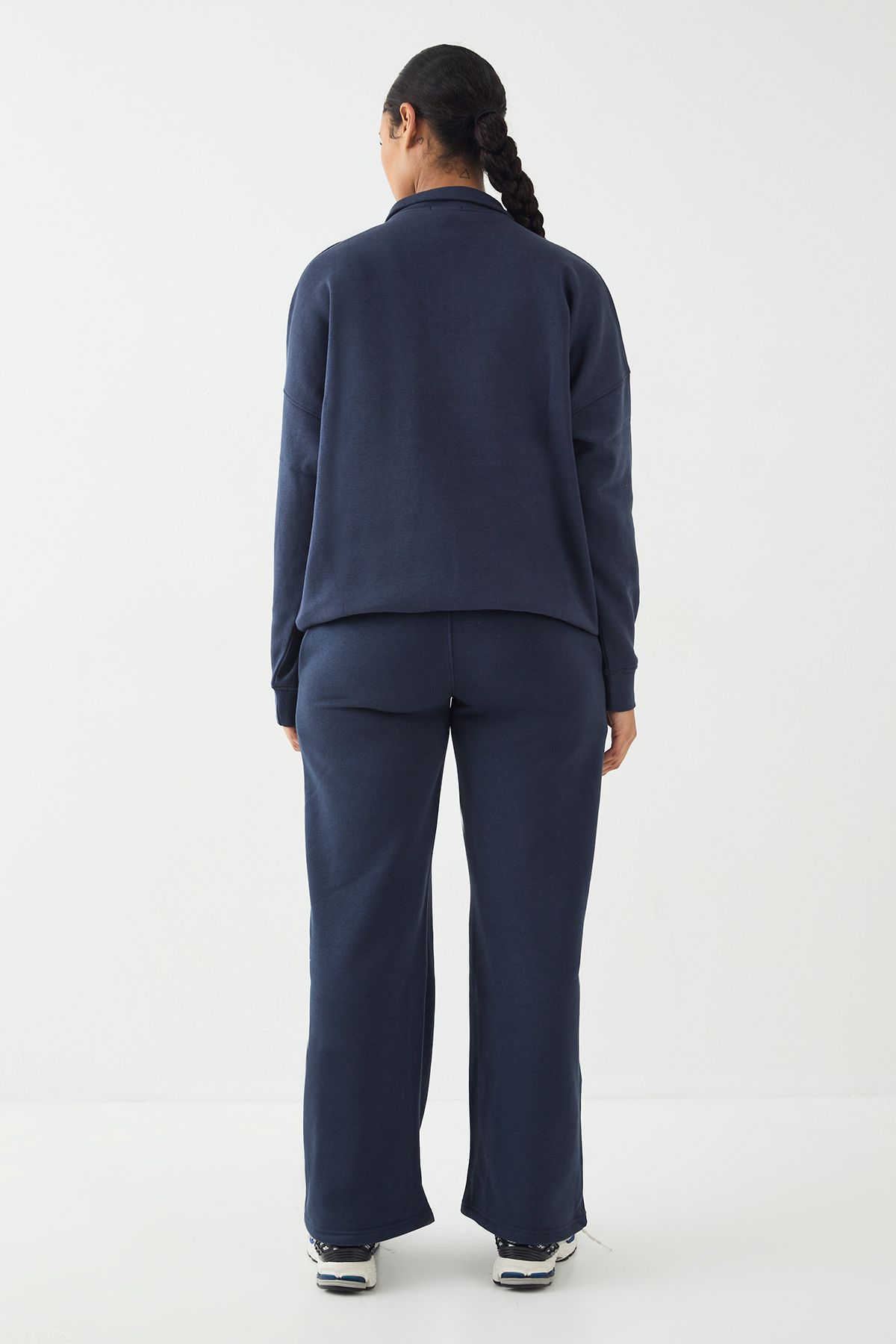 DSGN Studio DSGN Studio Applique Straight Leg Jogger Navy image 2
