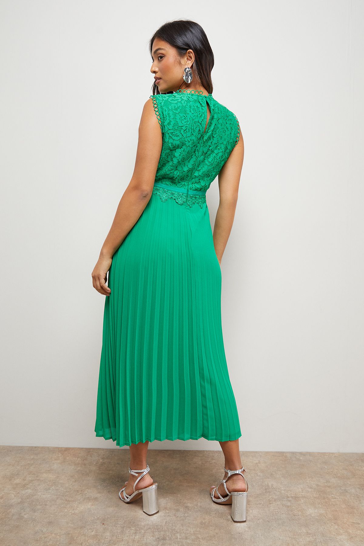Oasis Petite Lace Pleated Sleeveless Midi Dress Green image 3