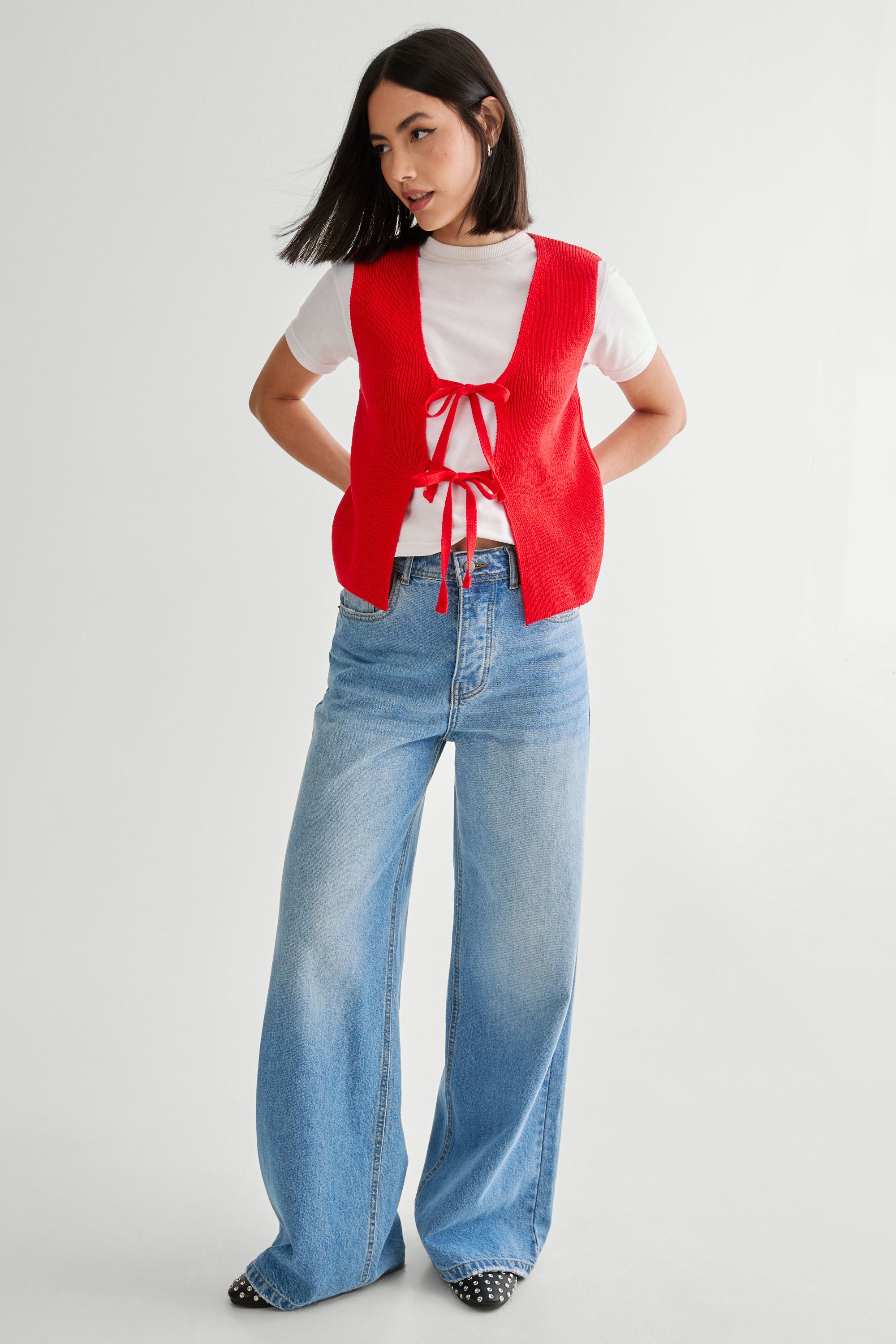 NastyGal Knitted Tie Front Vest Red image 3