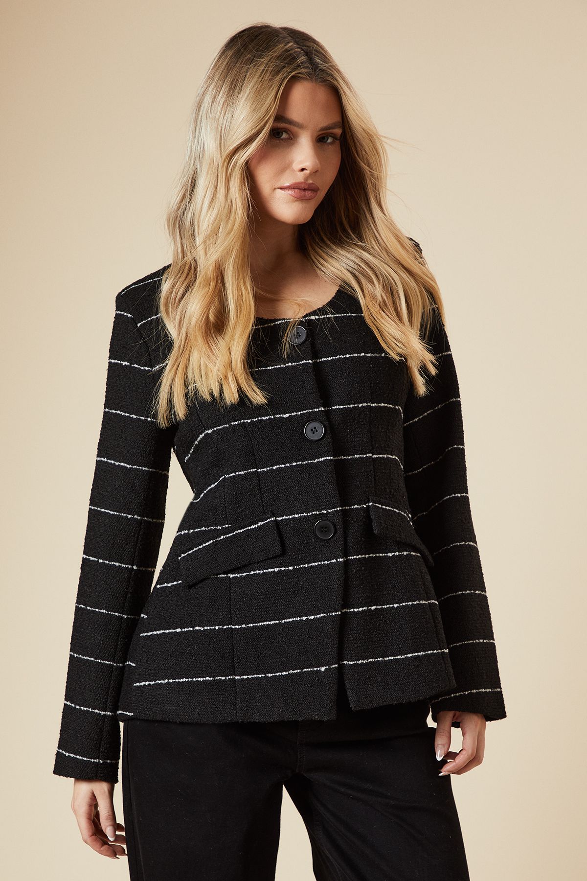 Dorothy Perkins Scoop Neck Single Breasted Blazer Black image 1