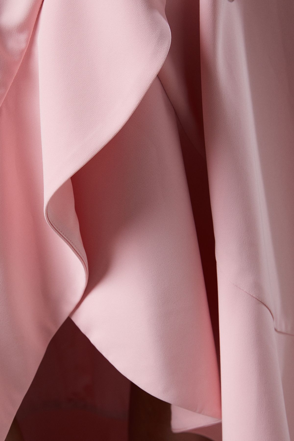 Coast Lisa Tan Ruffle Round Neck Crepe Midi Dress Blush image 5