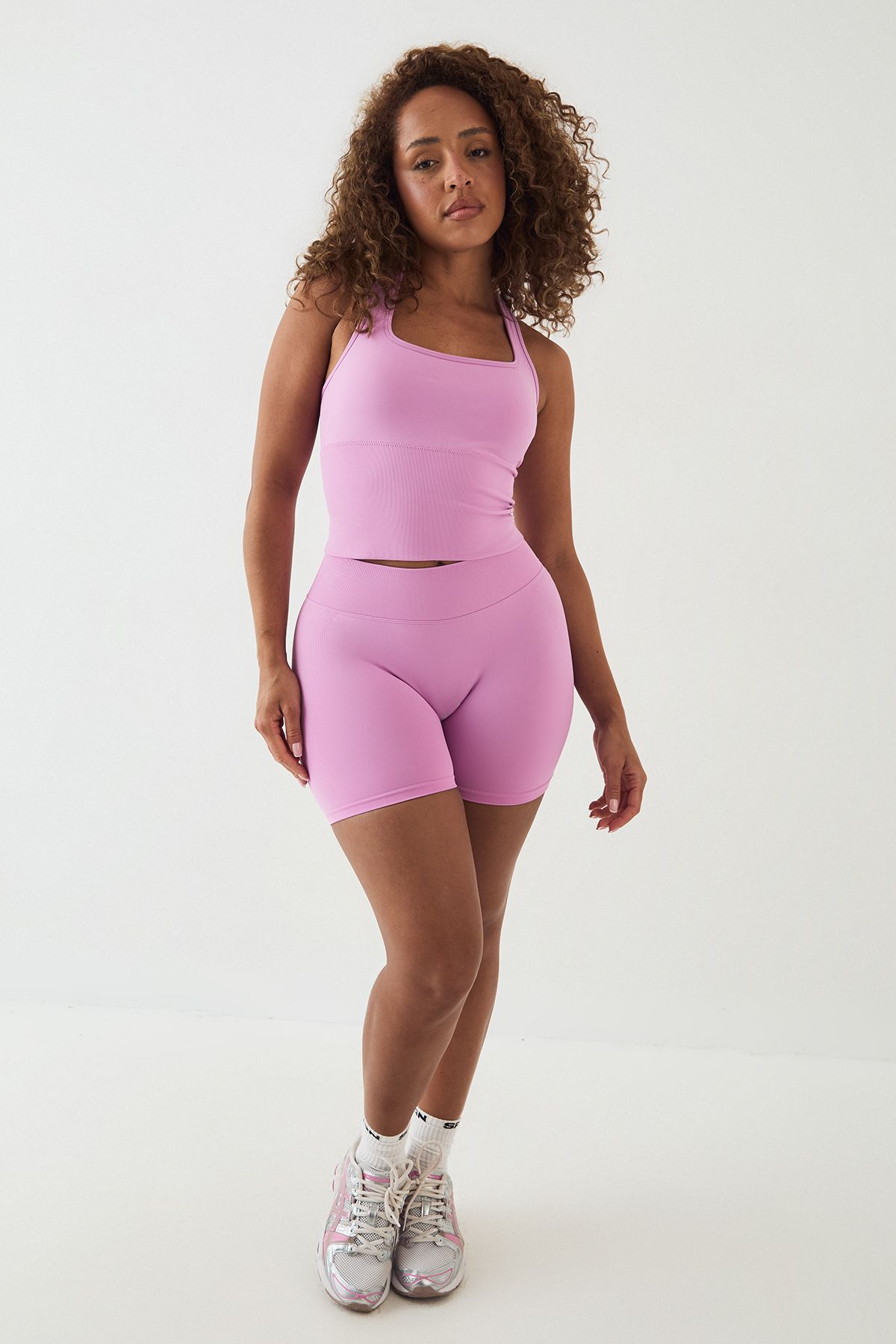 DSGN Studio DSGN Studio Sport Ultra Contour Seamless Longline Racer Sports Bra Orchid image 3