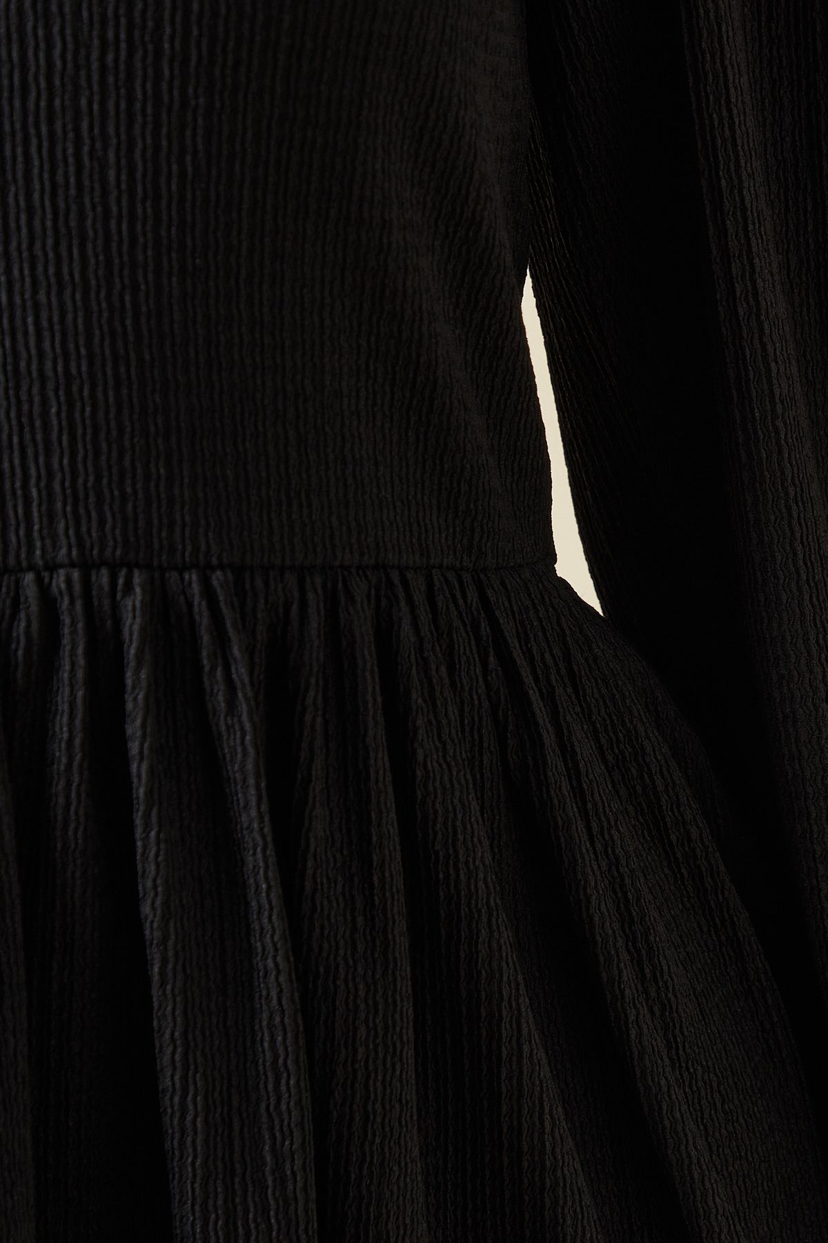 Dorothy Perkins Black Tie Back Long Sleeve Mini Dress Black image 5