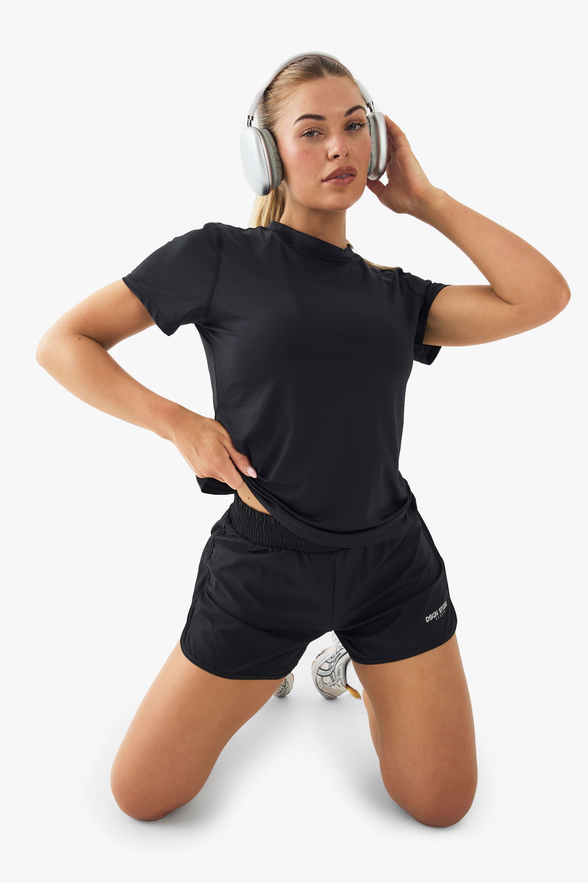 DSGN Studio DSGN Studio Sports Loose Fit Run T-Shirt Black image 3