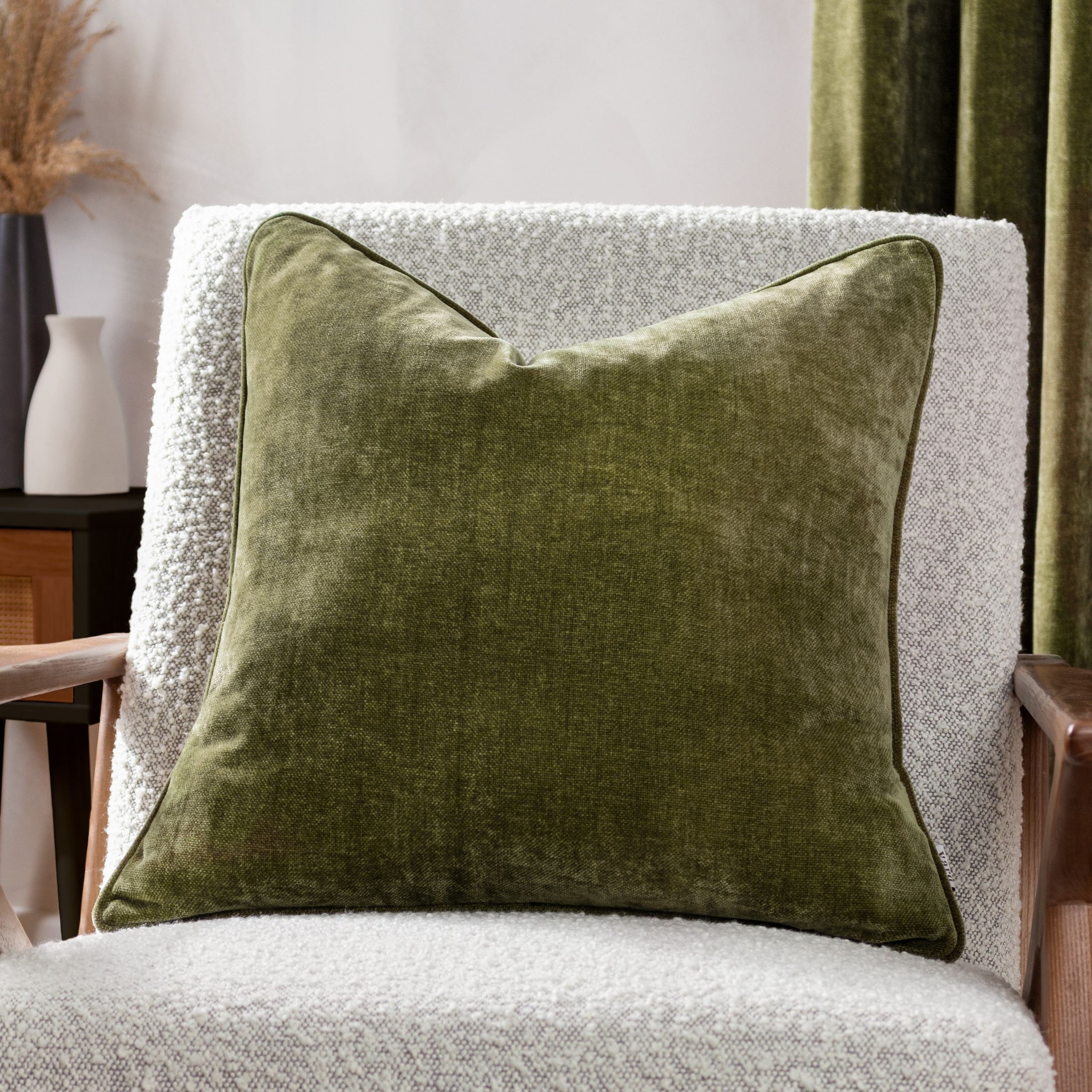 Yard Heavy Chenille Woven Piped Cushion