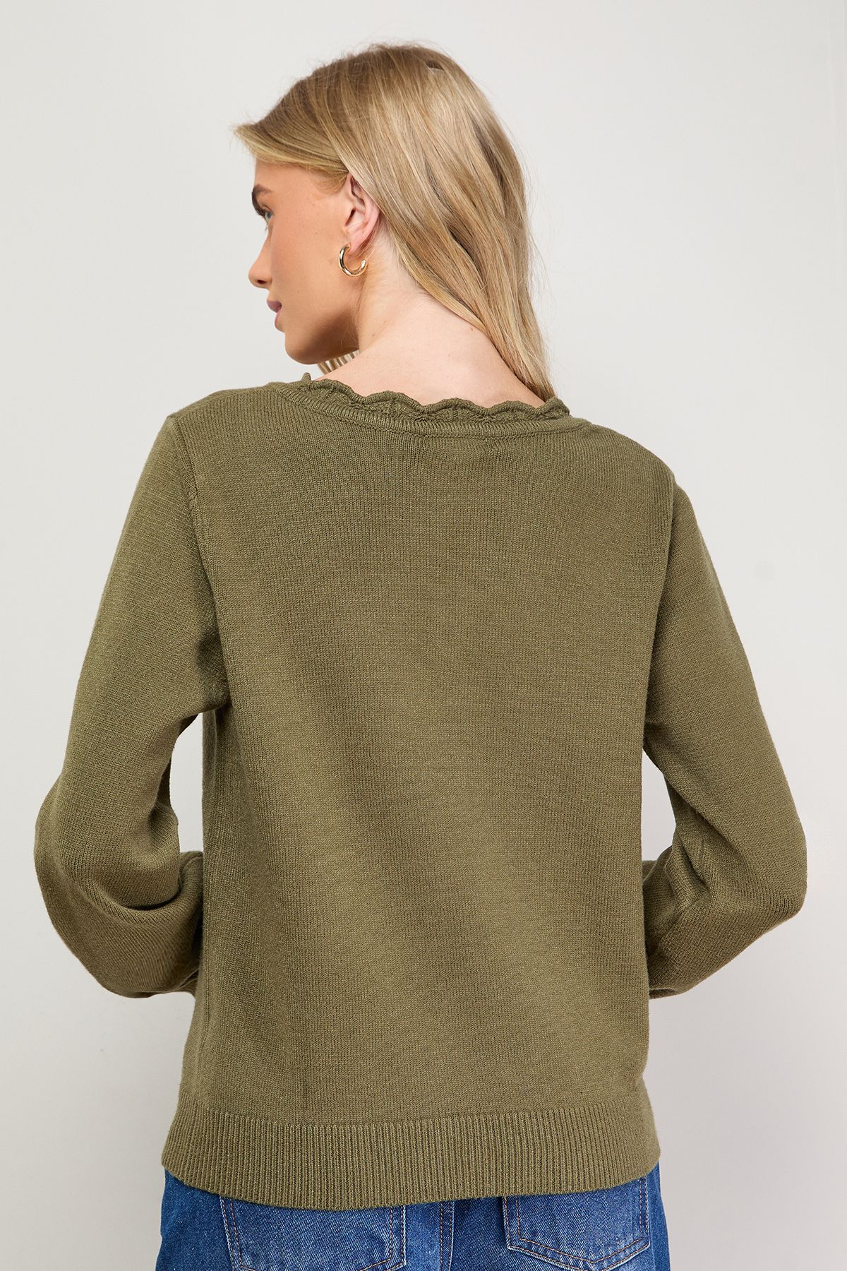 Oasis Soft Crochet Scallop Detail Jumper Khaki image 3