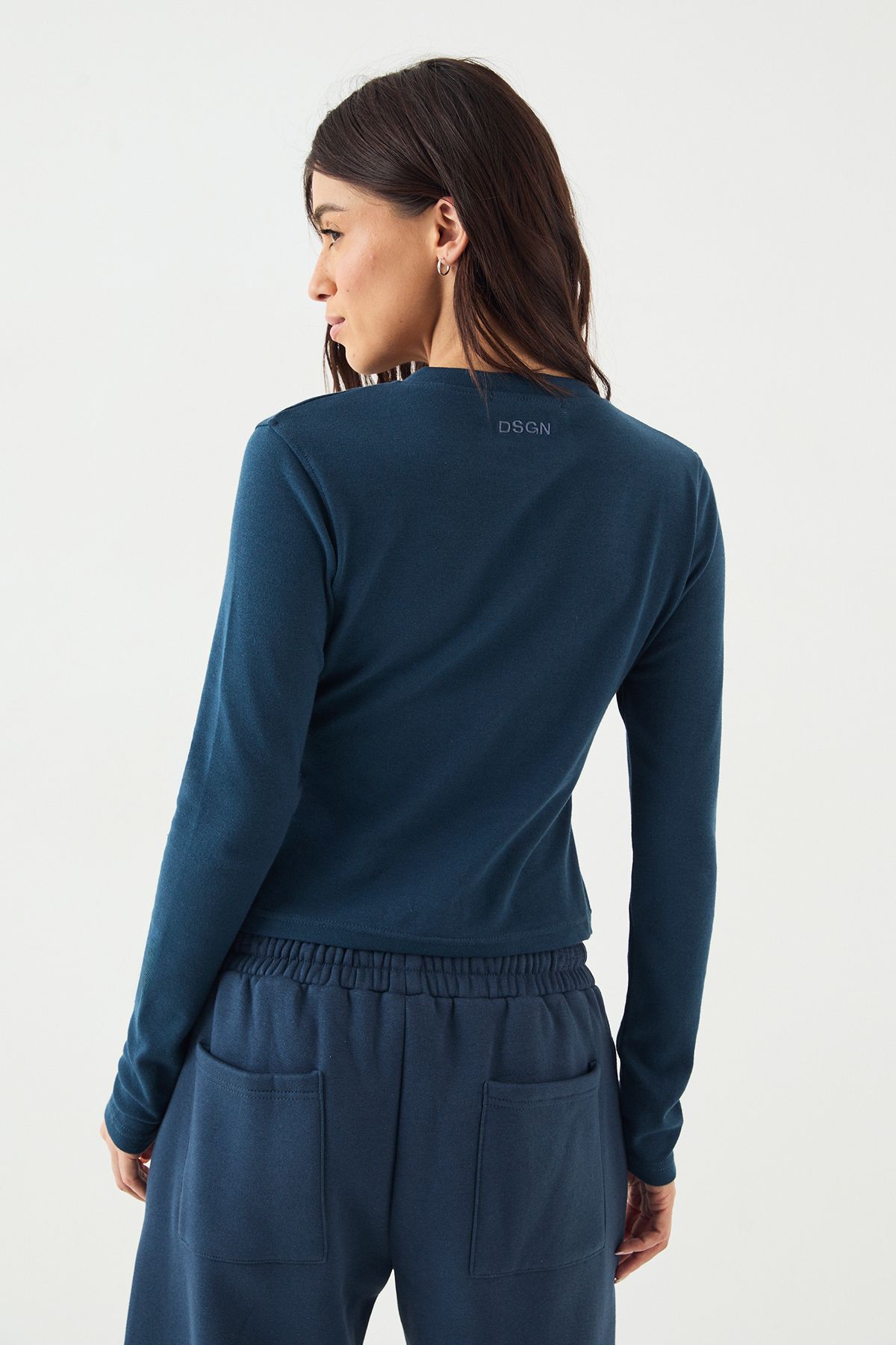 DSGN Studio DSGN Studio Button Through Crew Neck Long Sleeve Top Indigo image 2